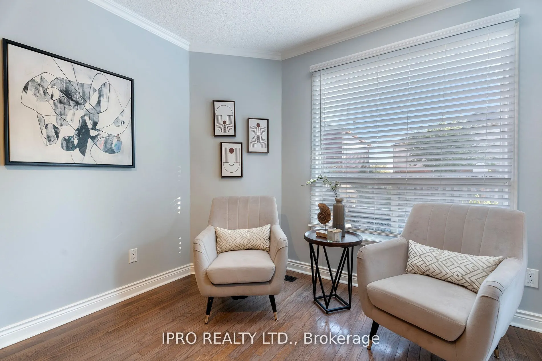 6070 Prairie Circle