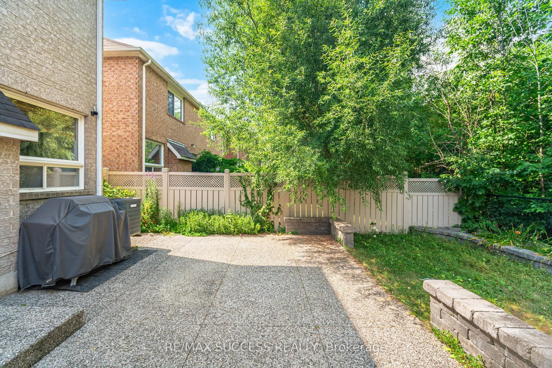 5051 Churchill Meadows Boulevard