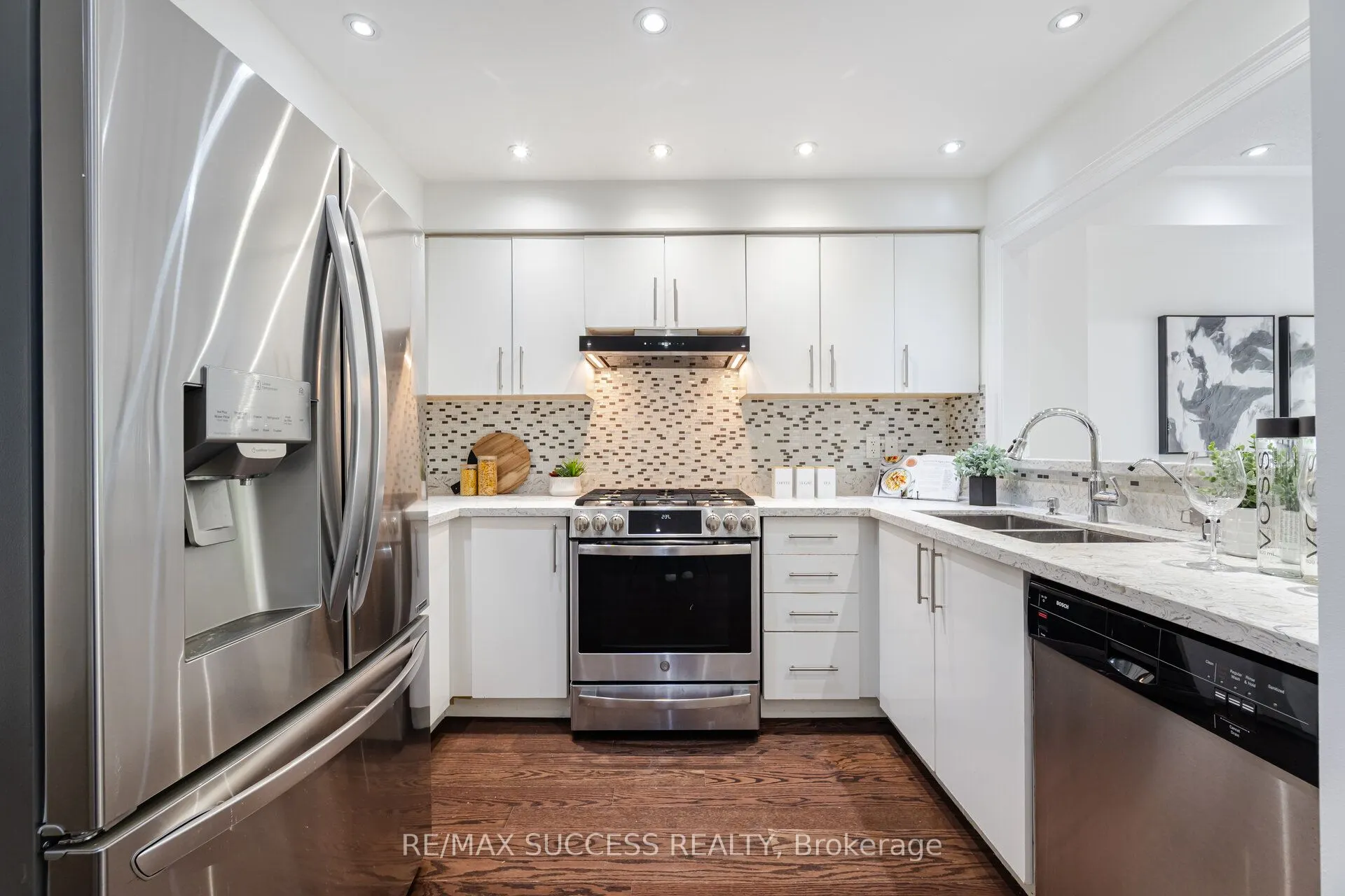 5051 Churchill Meadows Boulevard