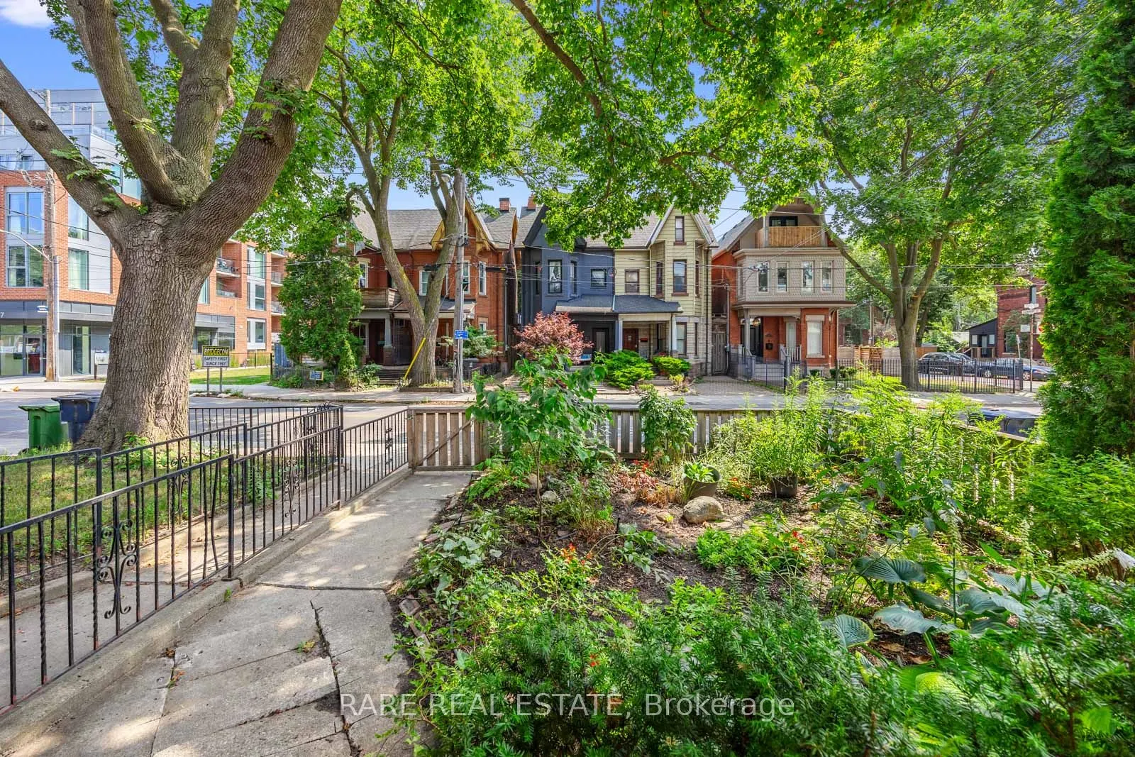 56 Brock Avenue