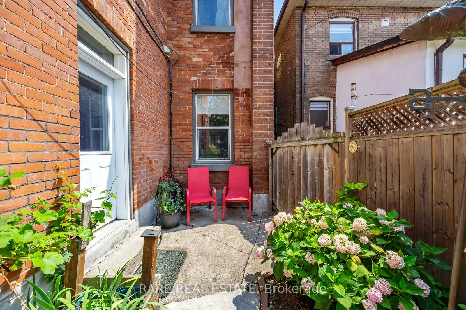 56 Brock Avenue
