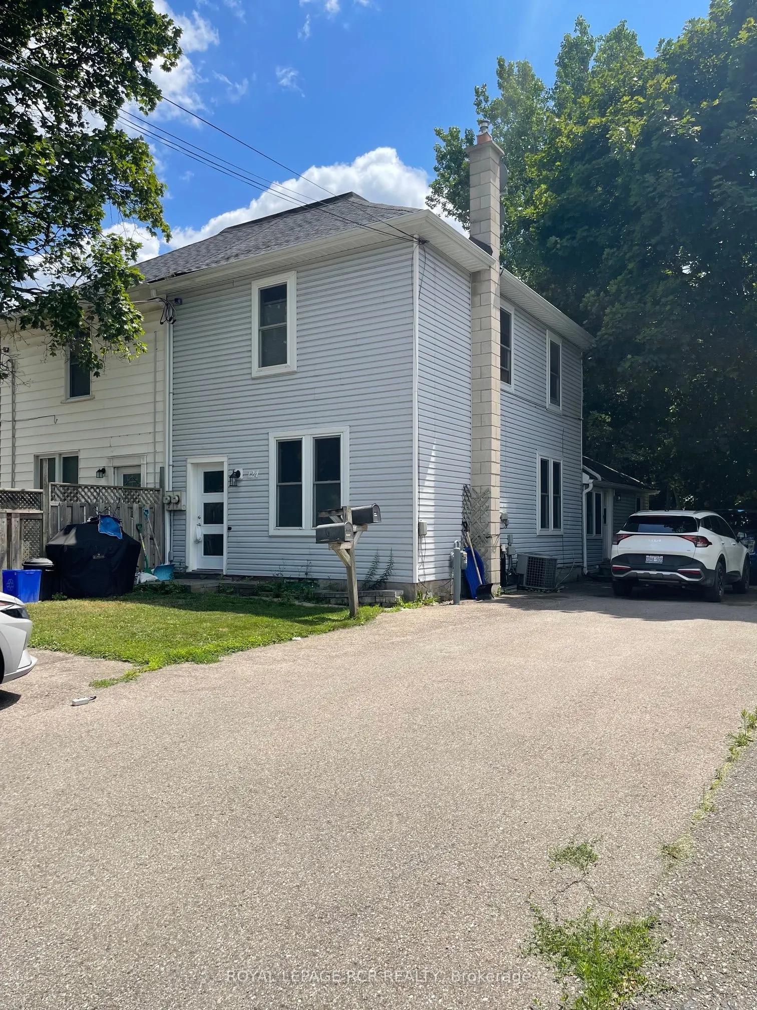 124 Poplar Avenue, #Main Floor
