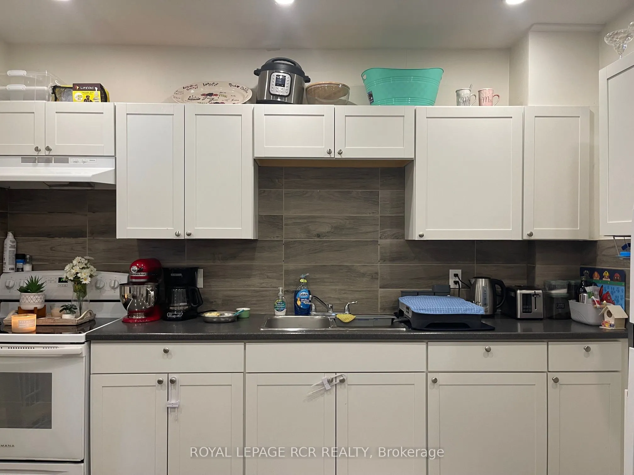 124 Poplar Avenue, #Main Floor