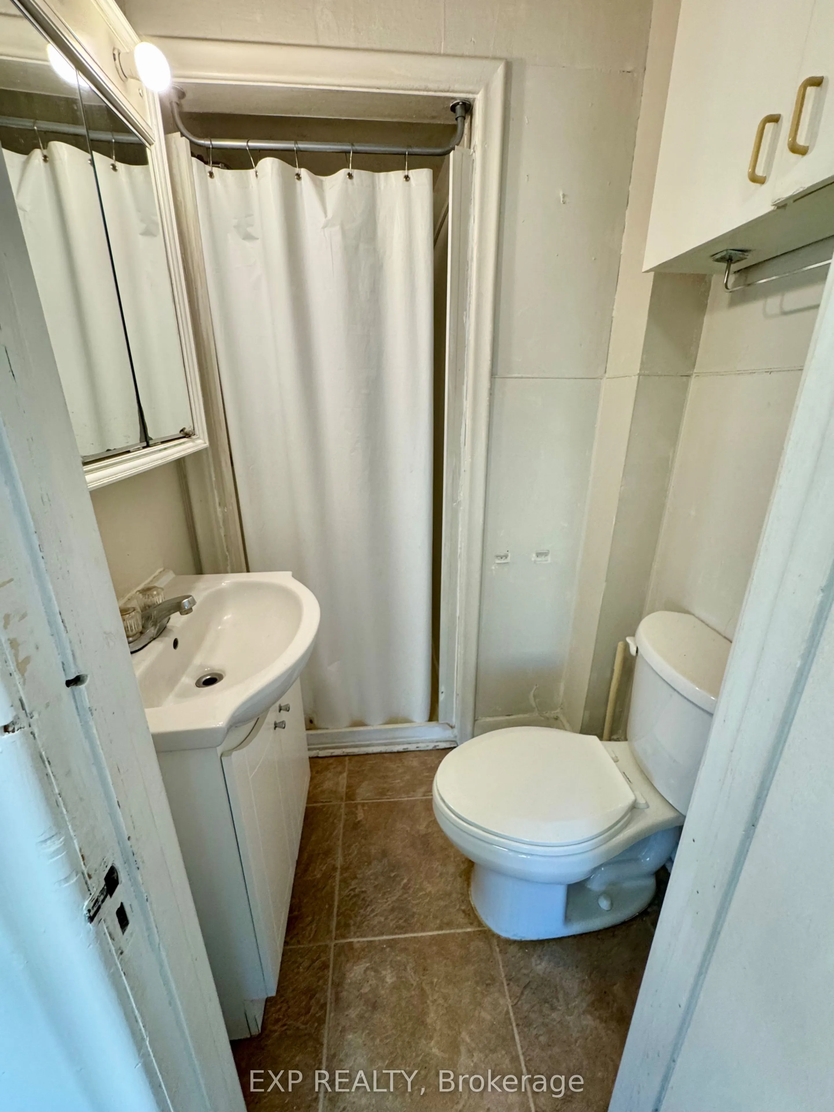 17 Mill Street E, #Unit A