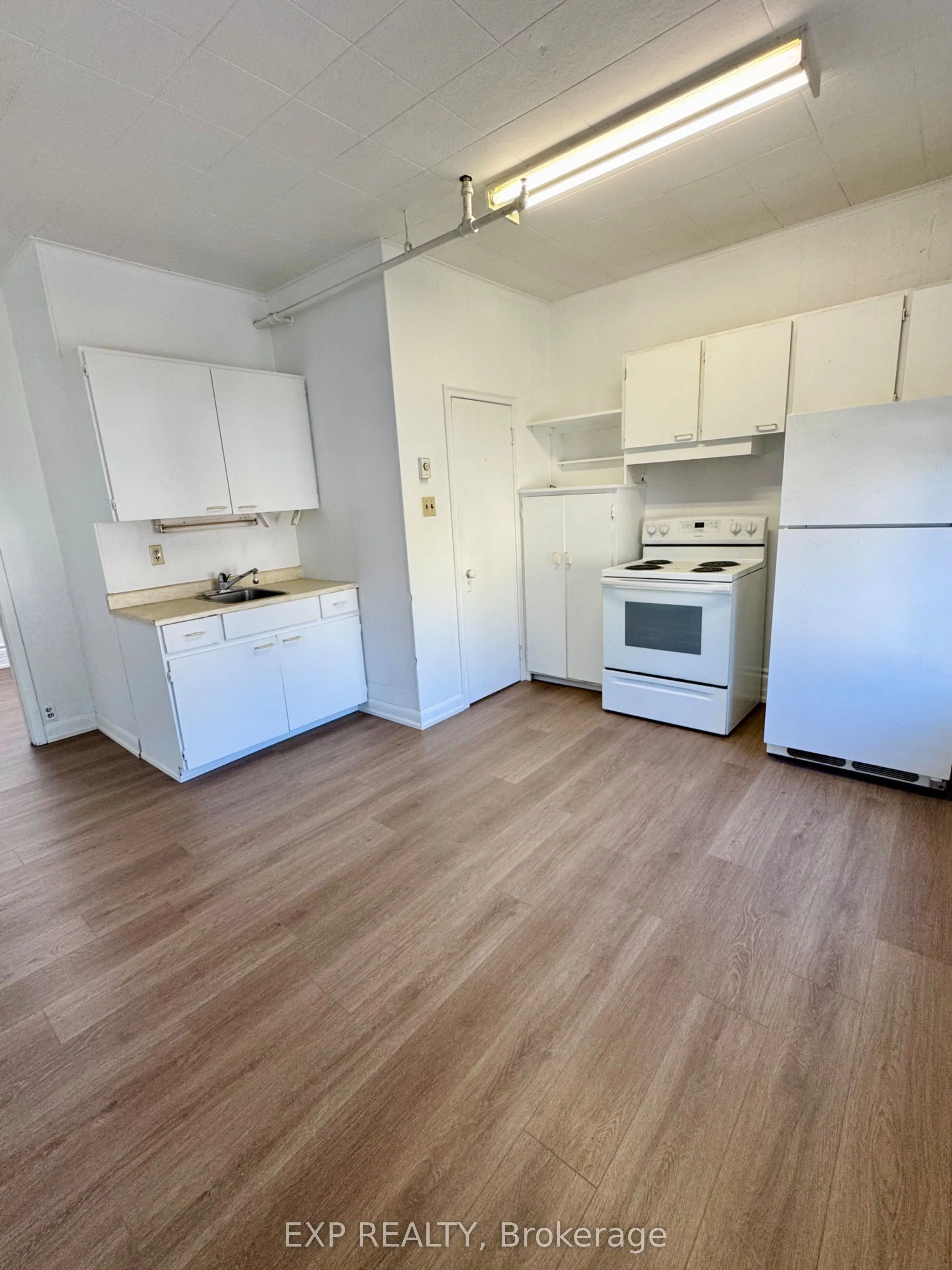17 Mill Street E, #Unit A
