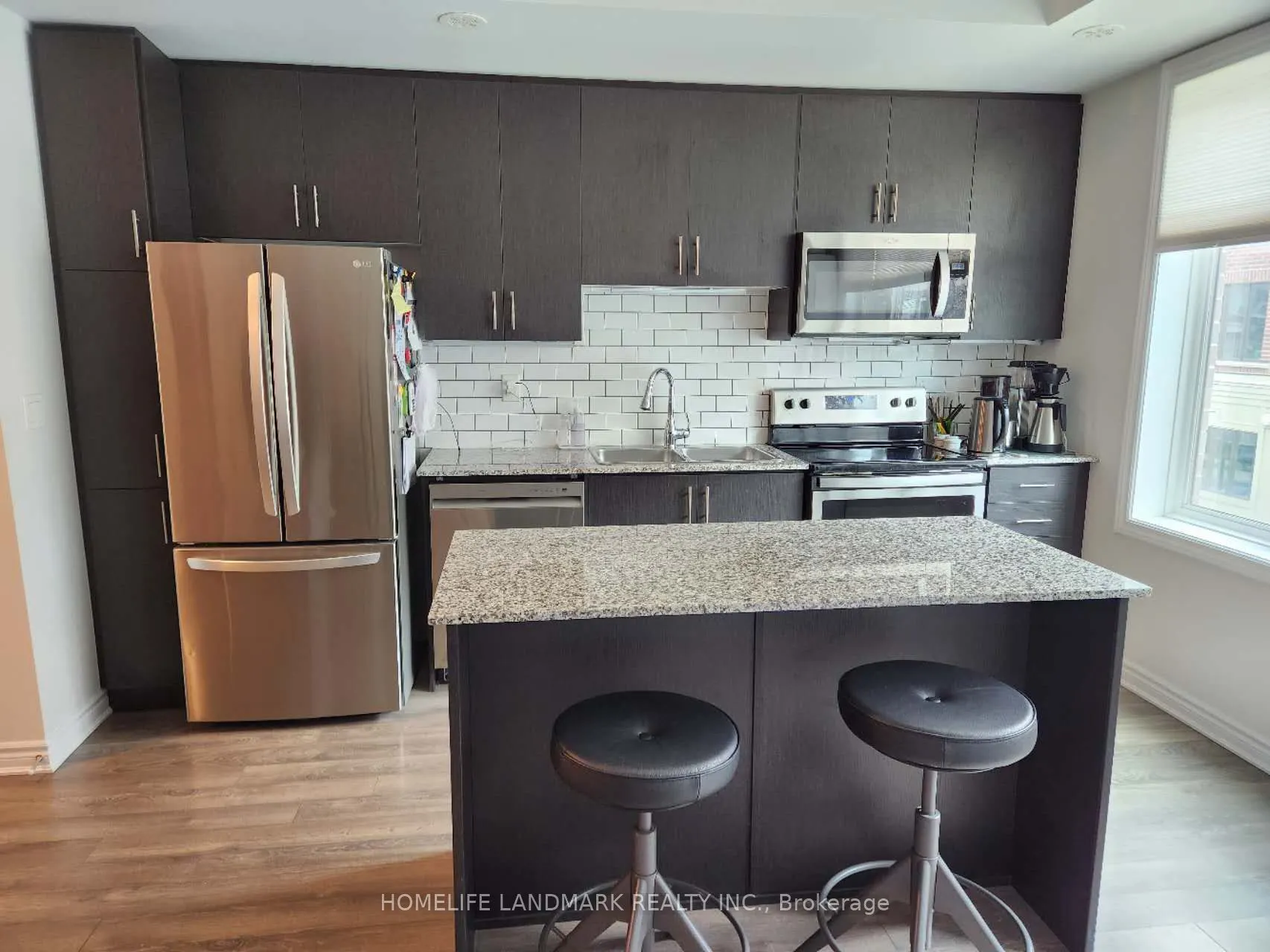 95 Eastwood Park Gardens, #27