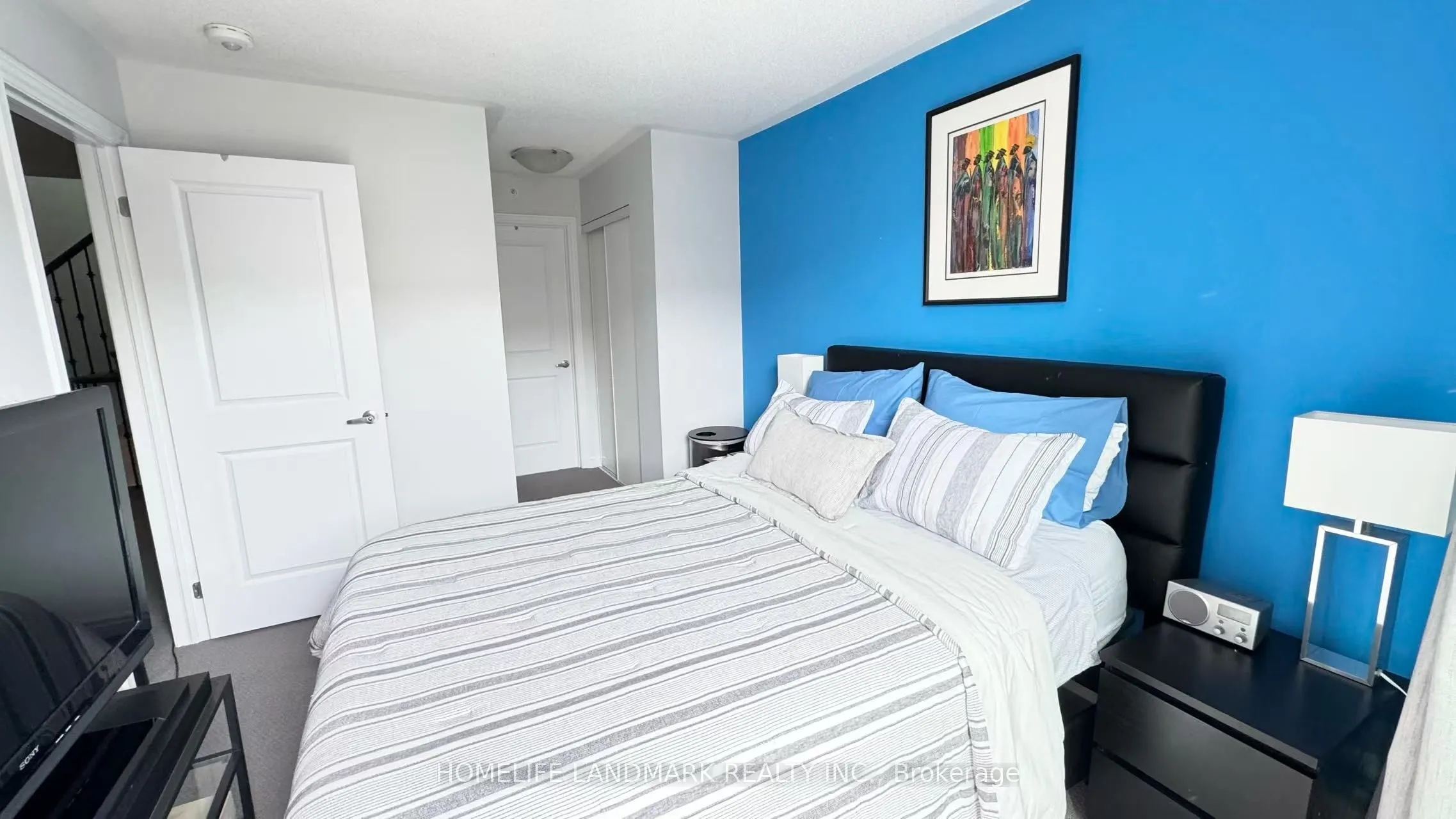 95 Eastwood Park Gardens, #27