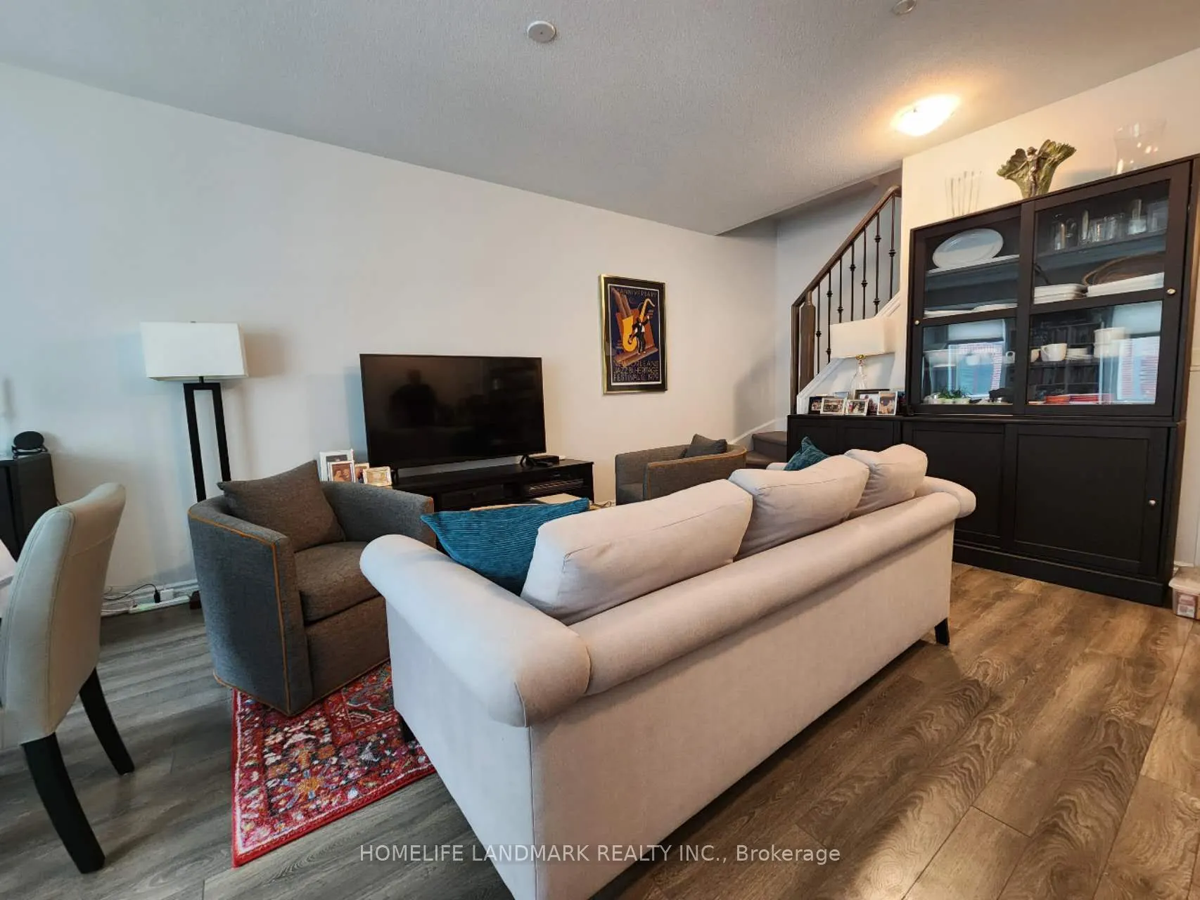 95 Eastwood Park Gardens, #27