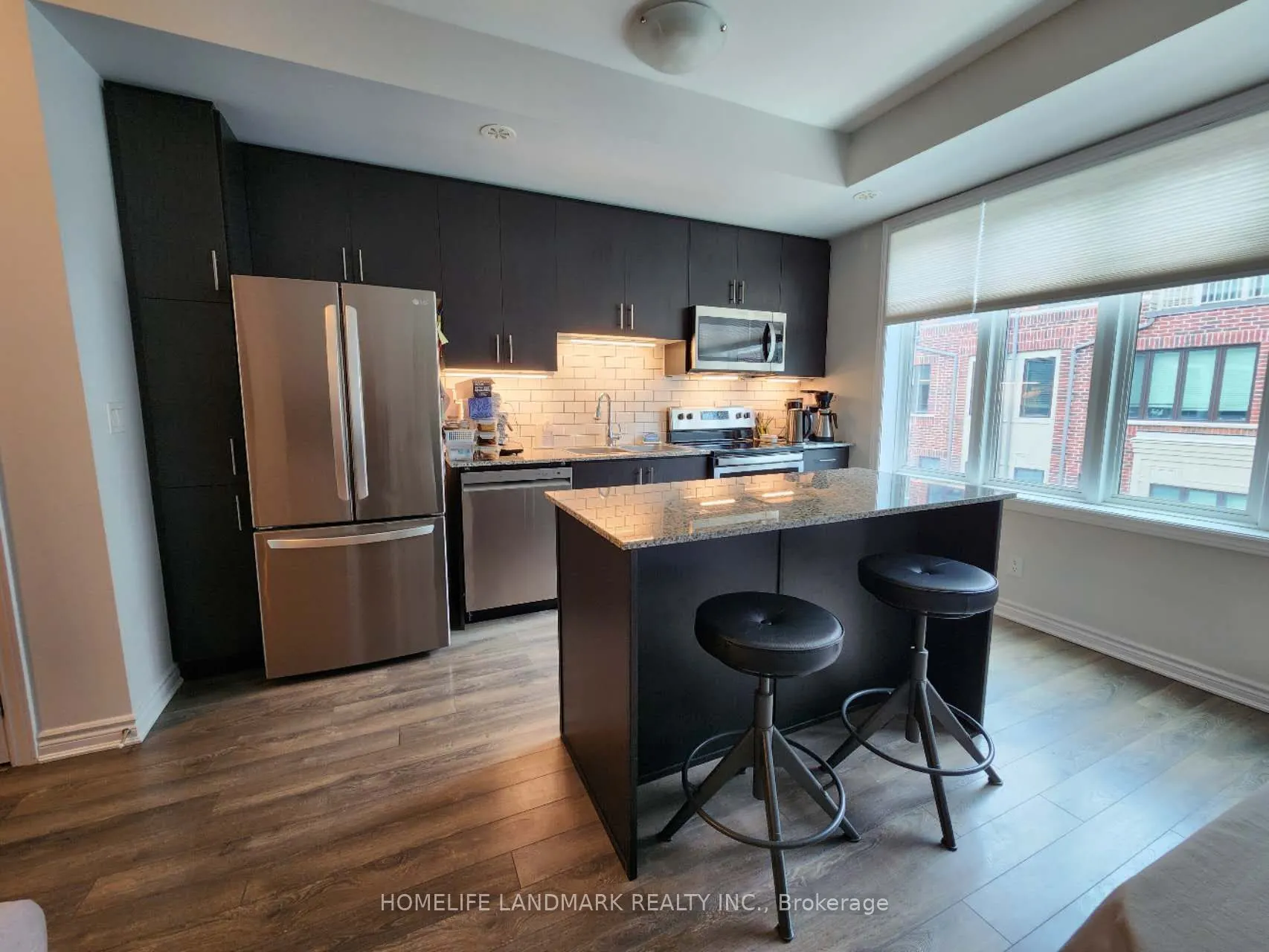 95 Eastwood Park Gardens, #27