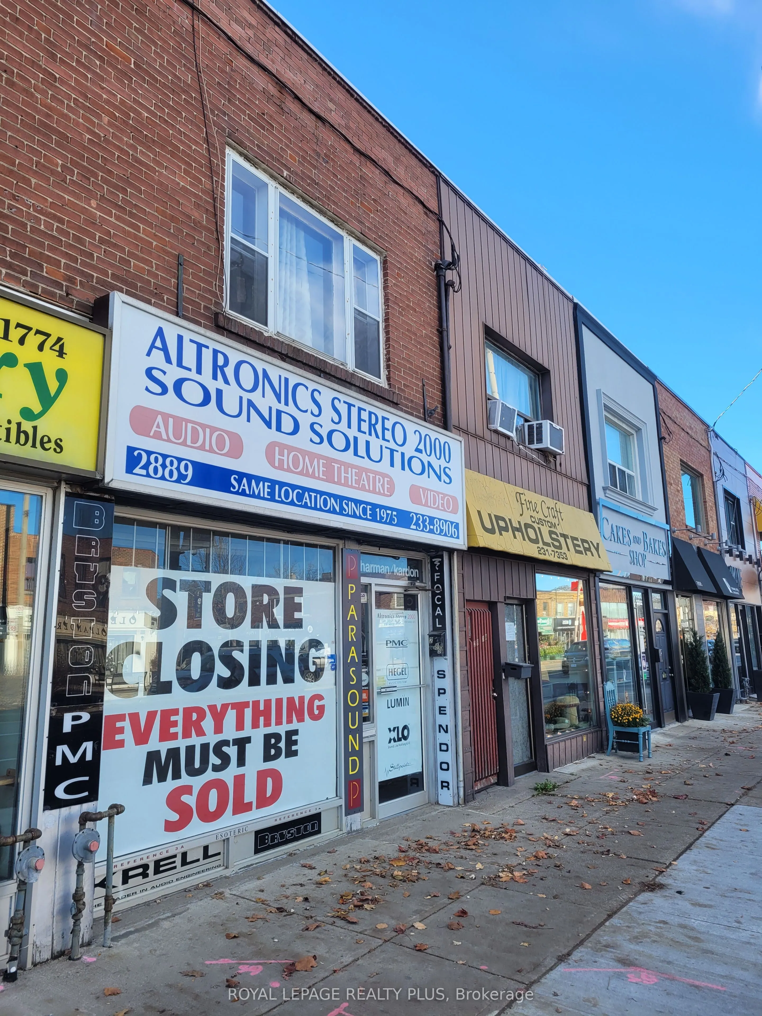 2889 Bloor Street W