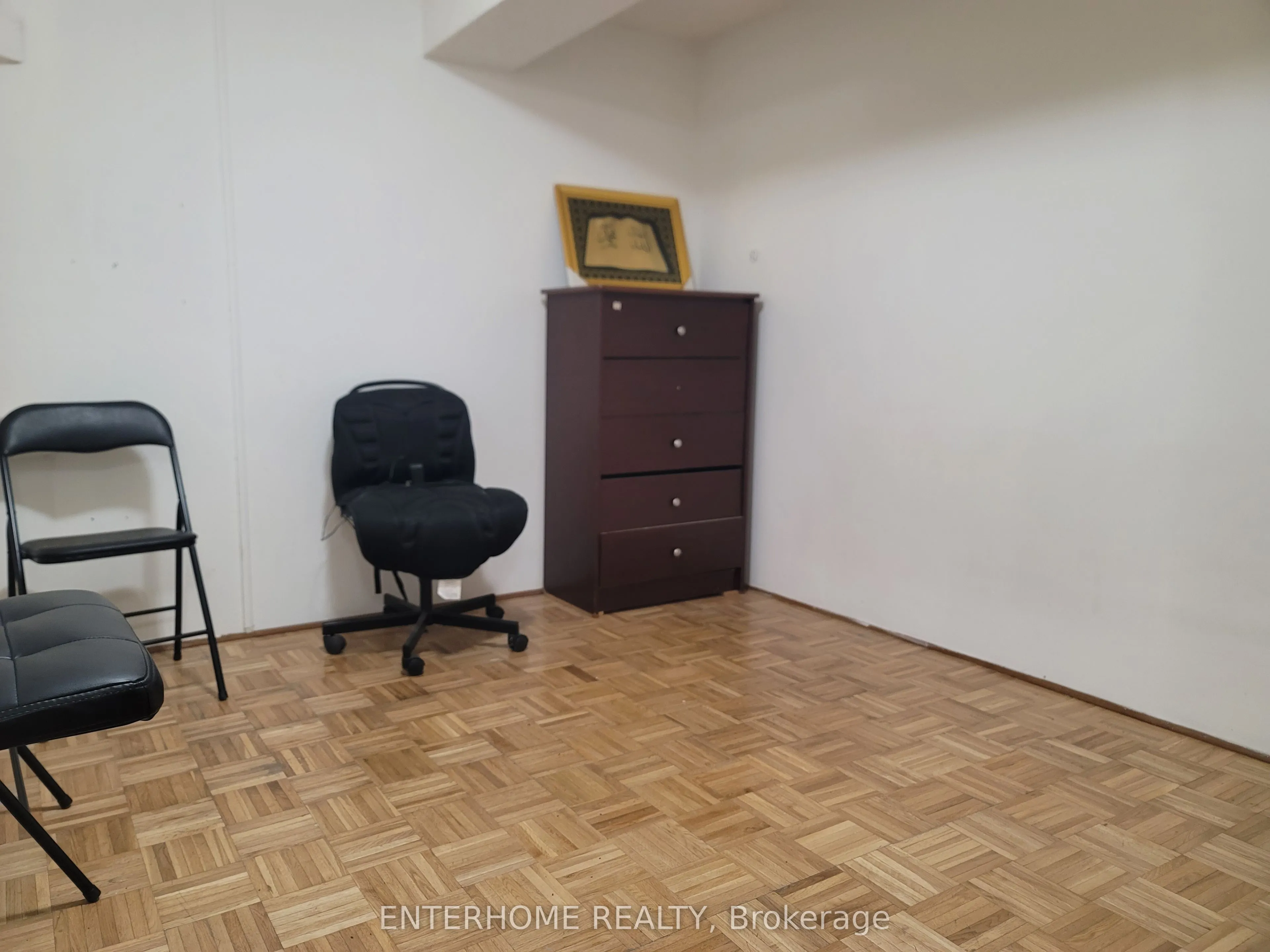 1180 mississauga valley Boulevard W, #4