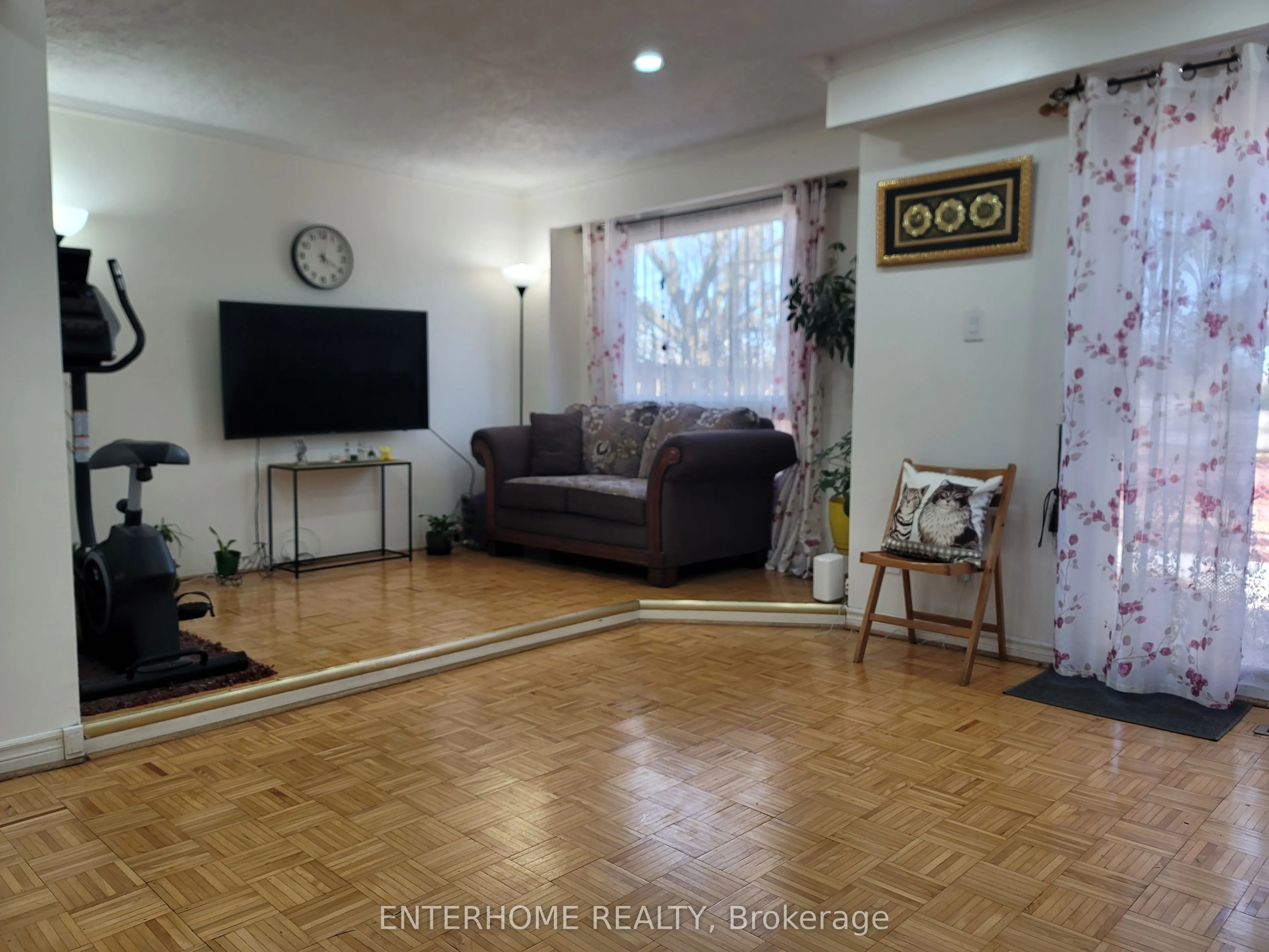 1180 mississauga valley Boulevard W, #4