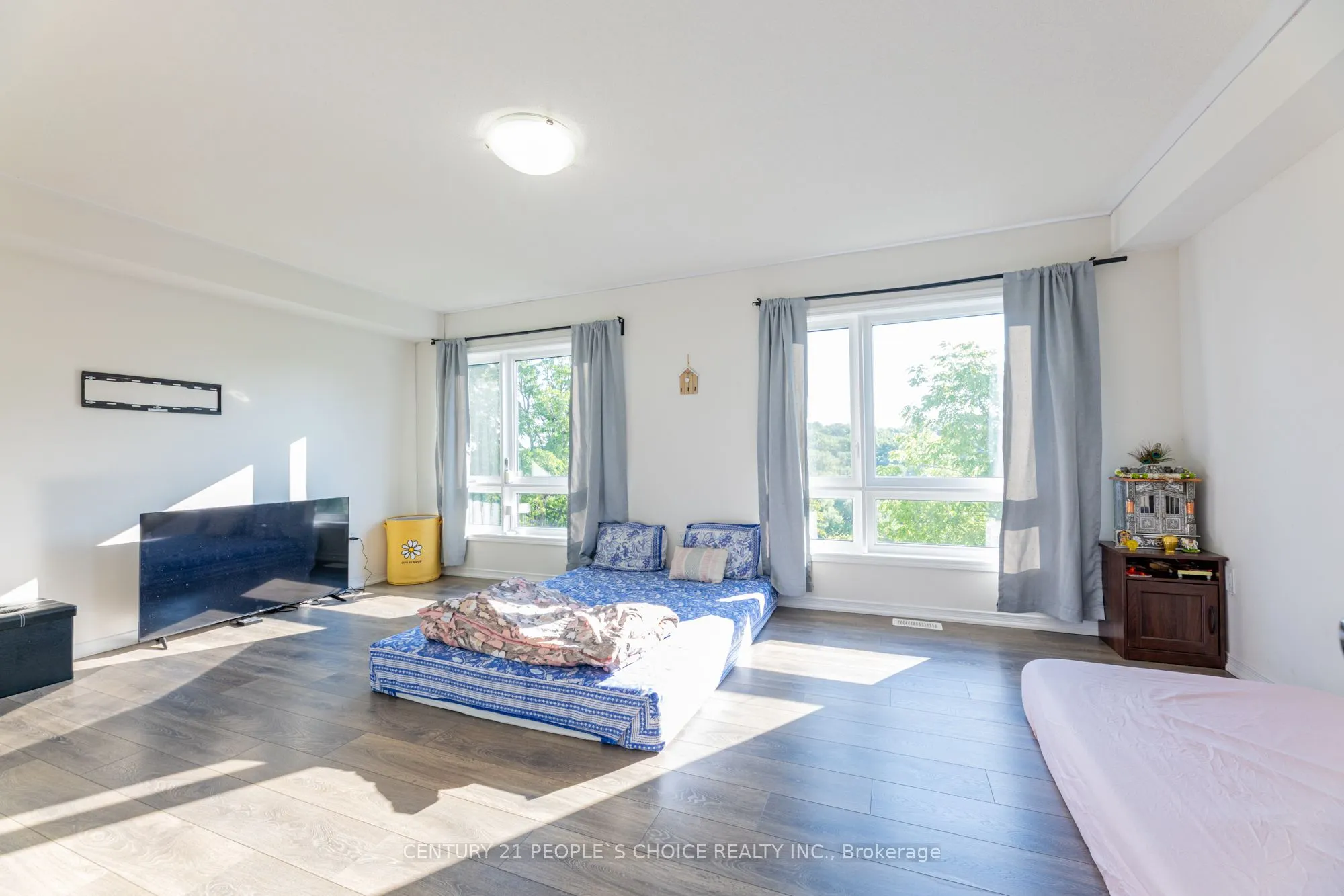 49 Woodstream Drive
