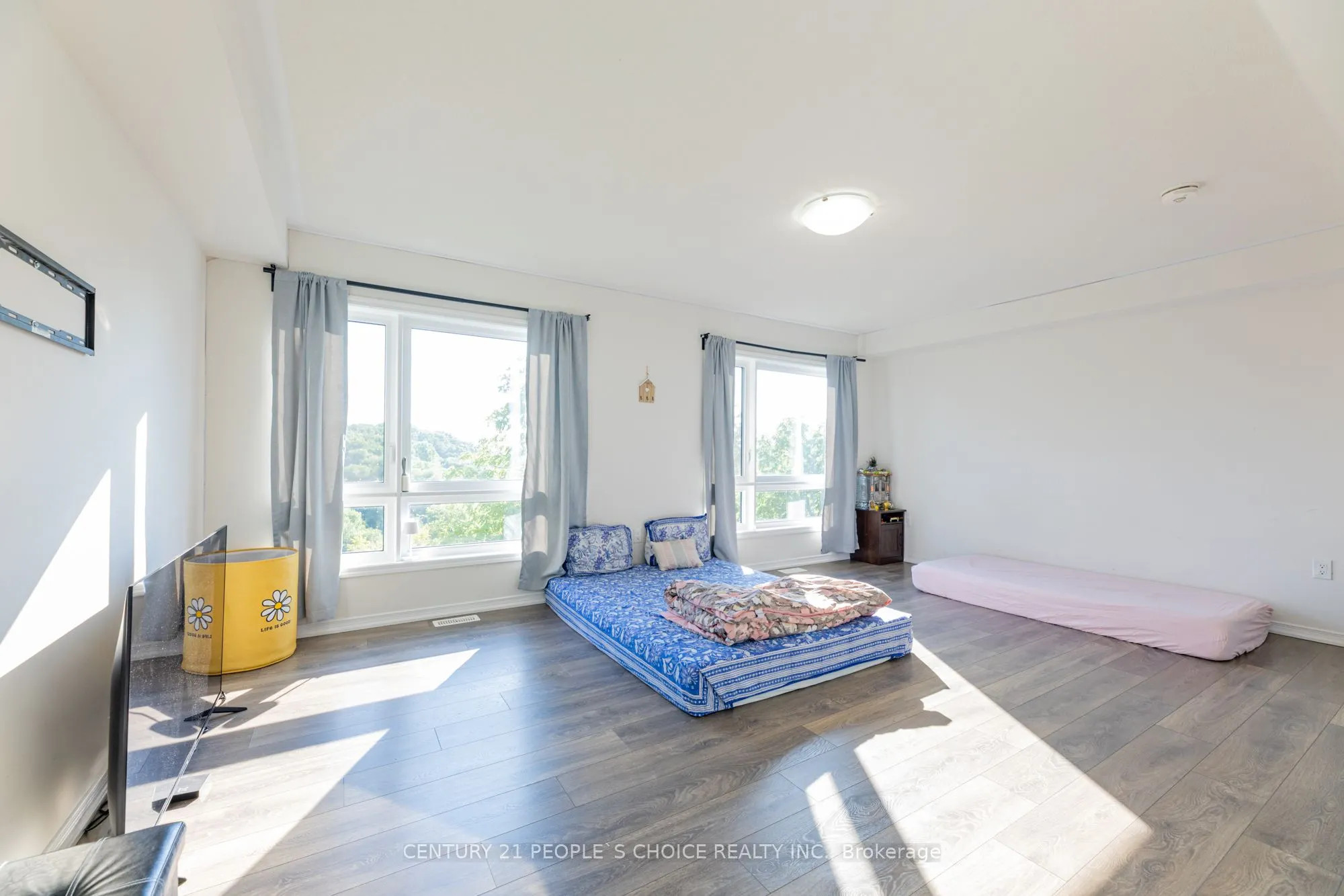 49 Woodstream Drive