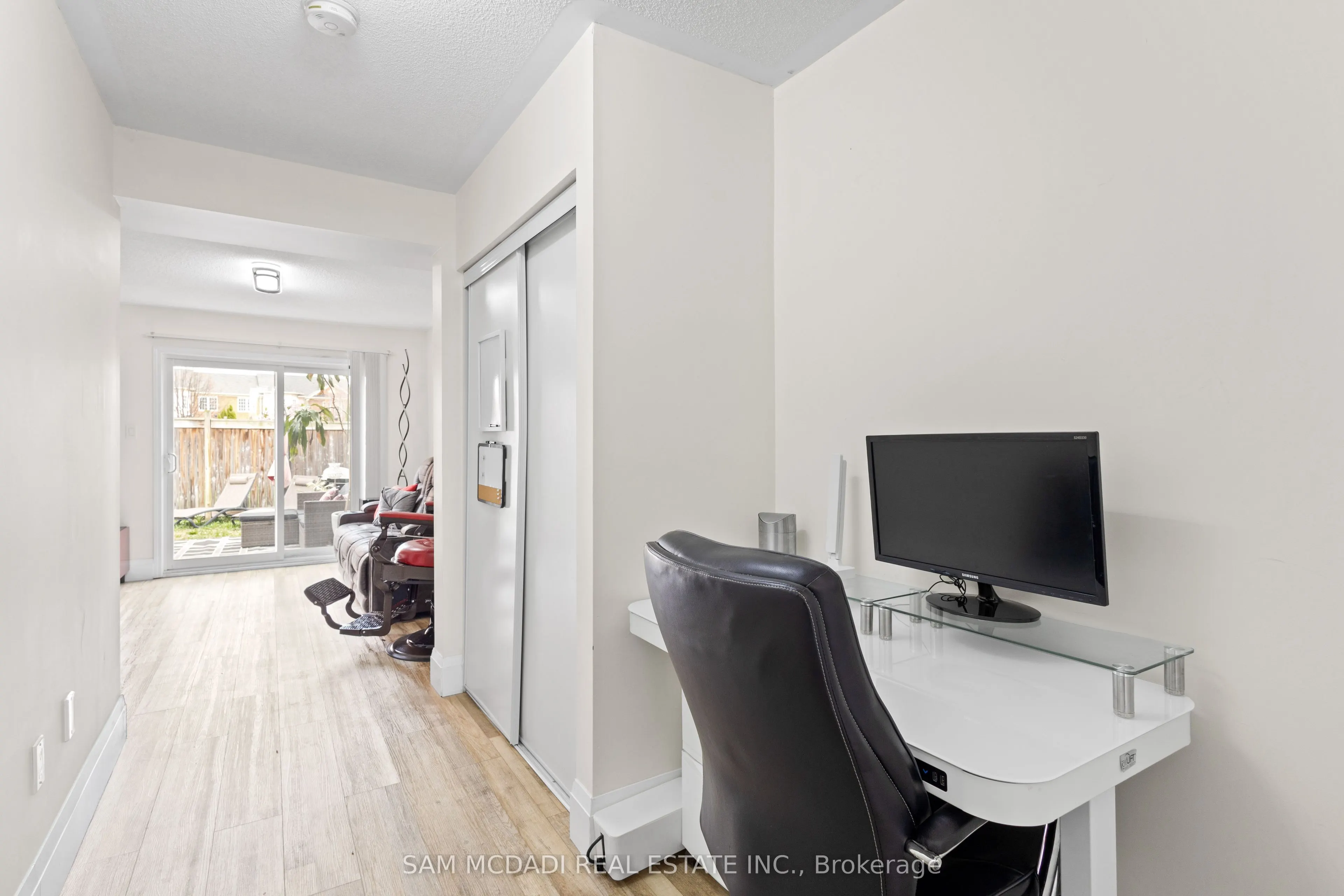 2424 Coho Way