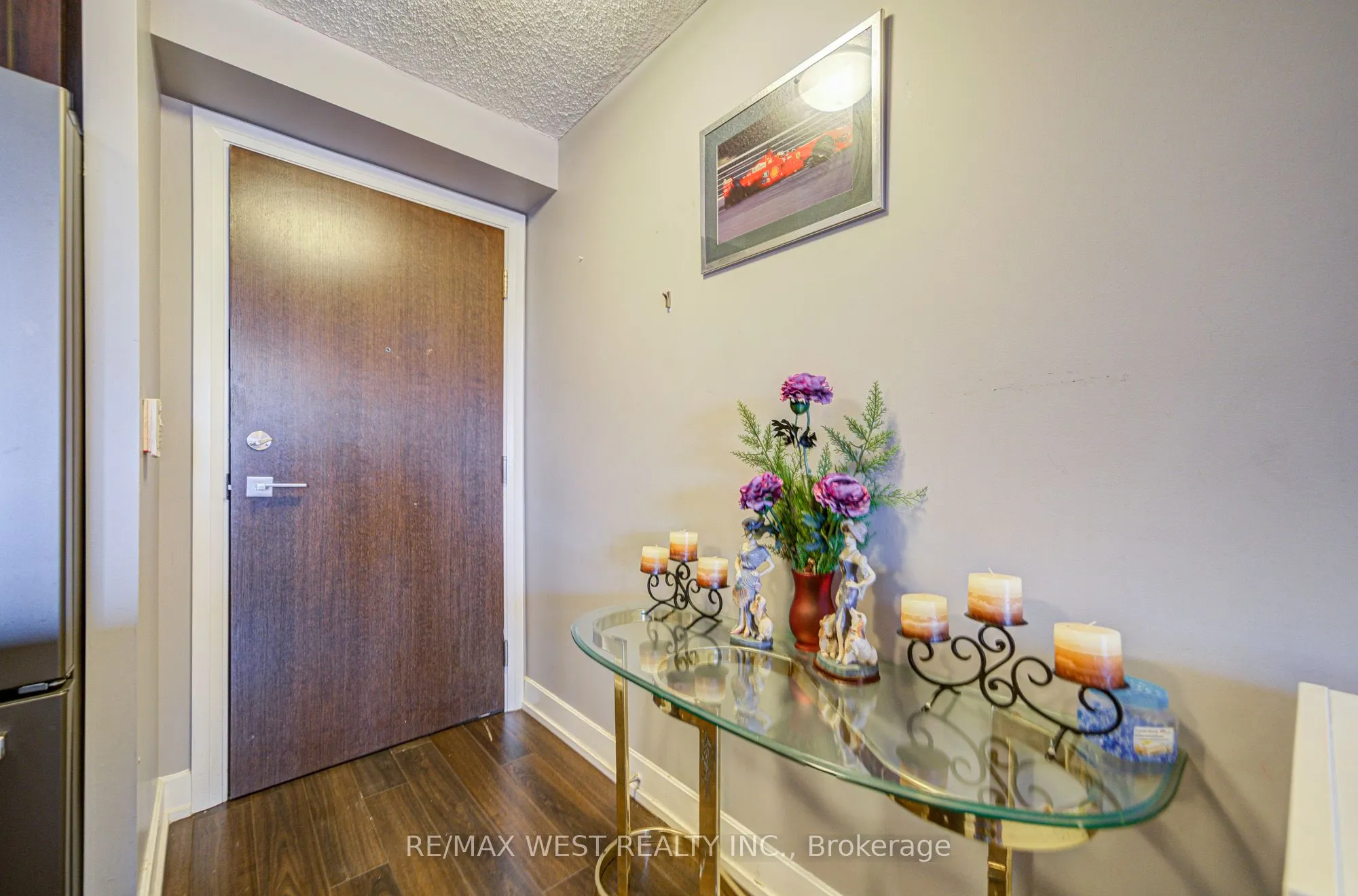 2 Eva Road, #630