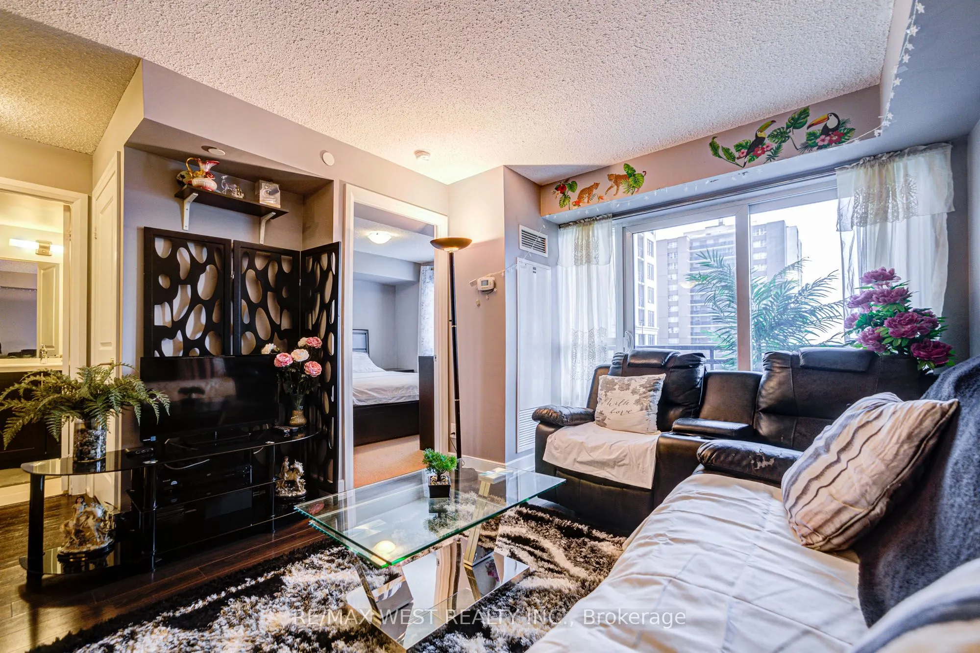 2 Eva Road, #630