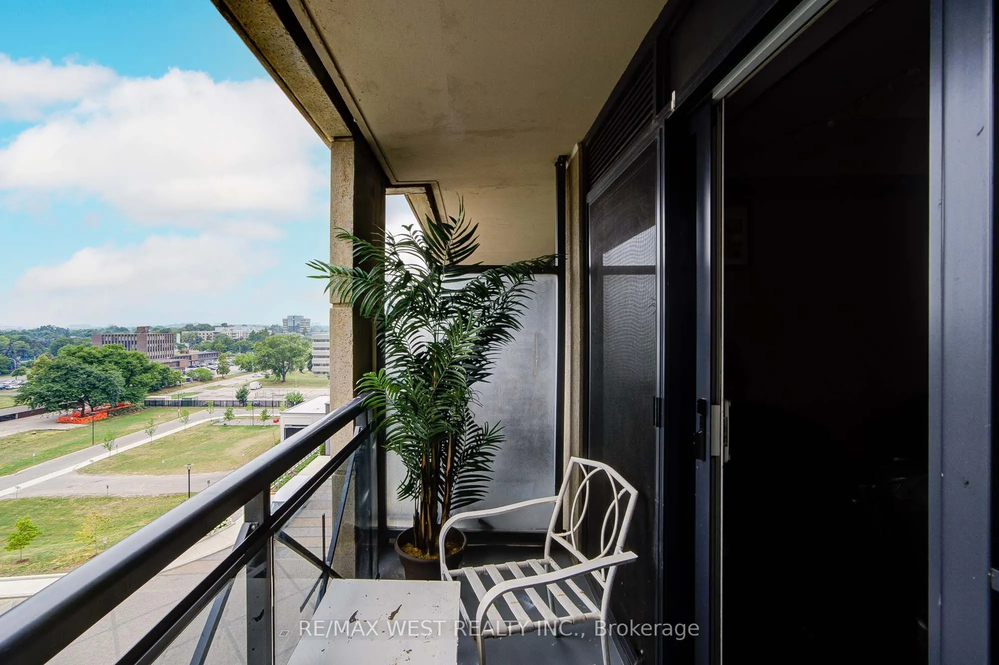2 Eva Road, #630