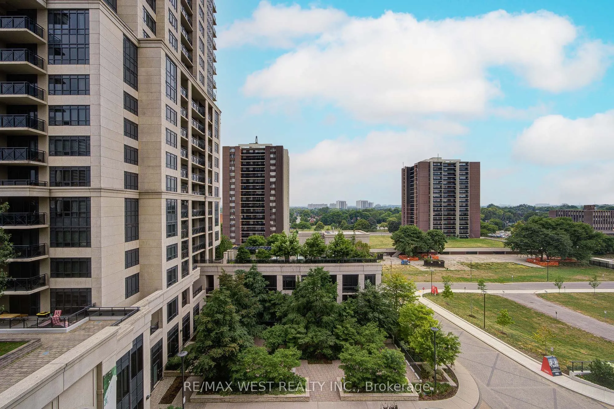 2 Eva Road, #630