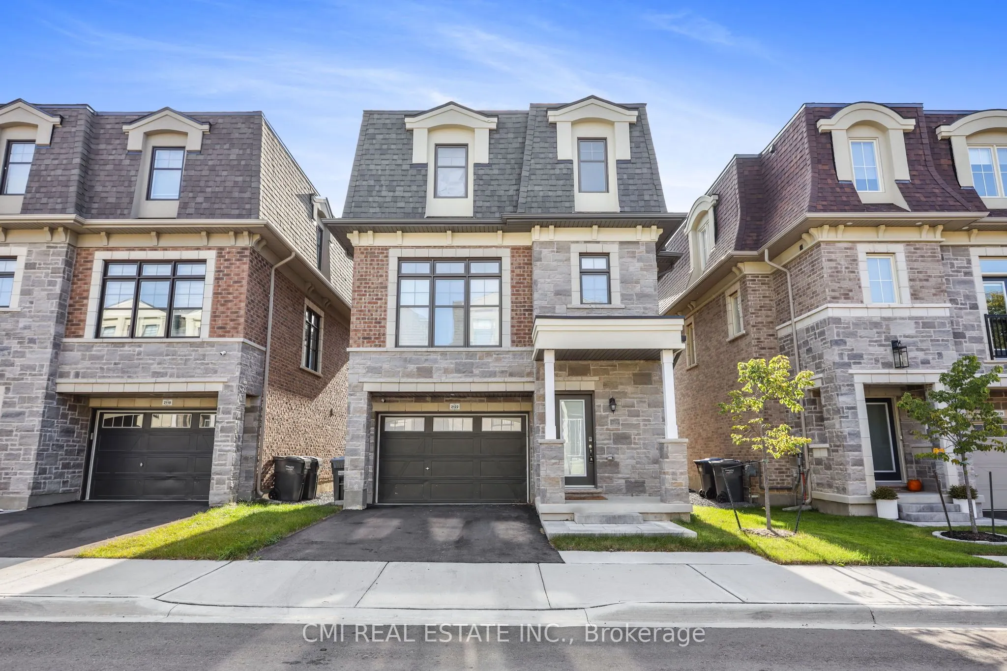 2122 Royal Gala Circle