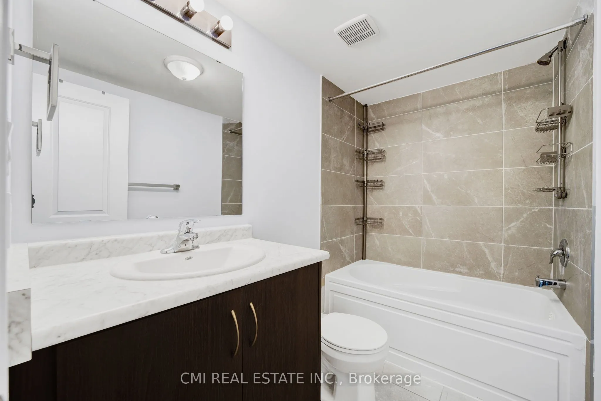 2122 Royal Gala Circle