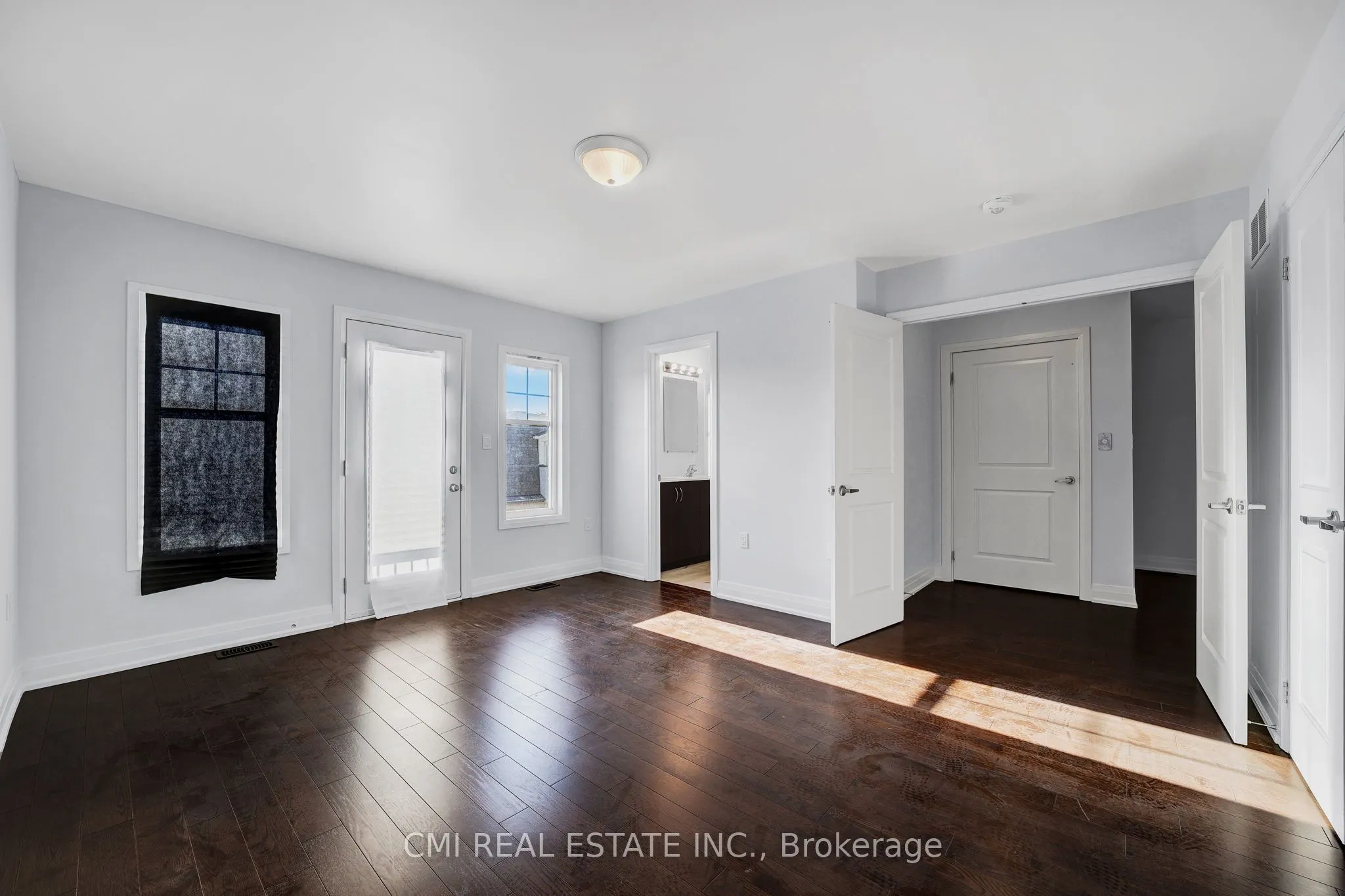 2122 Royal Gala Circle