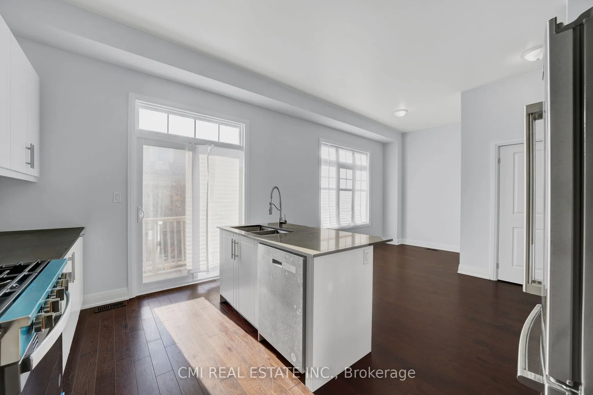 2122 Royal Gala Circle