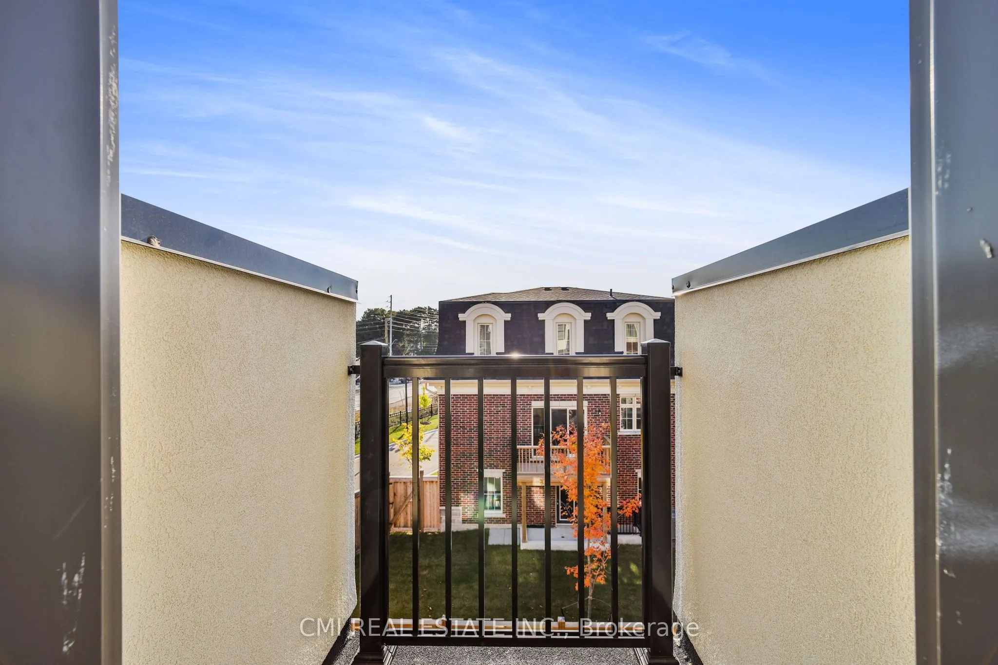 2122 Royal Gala Circle