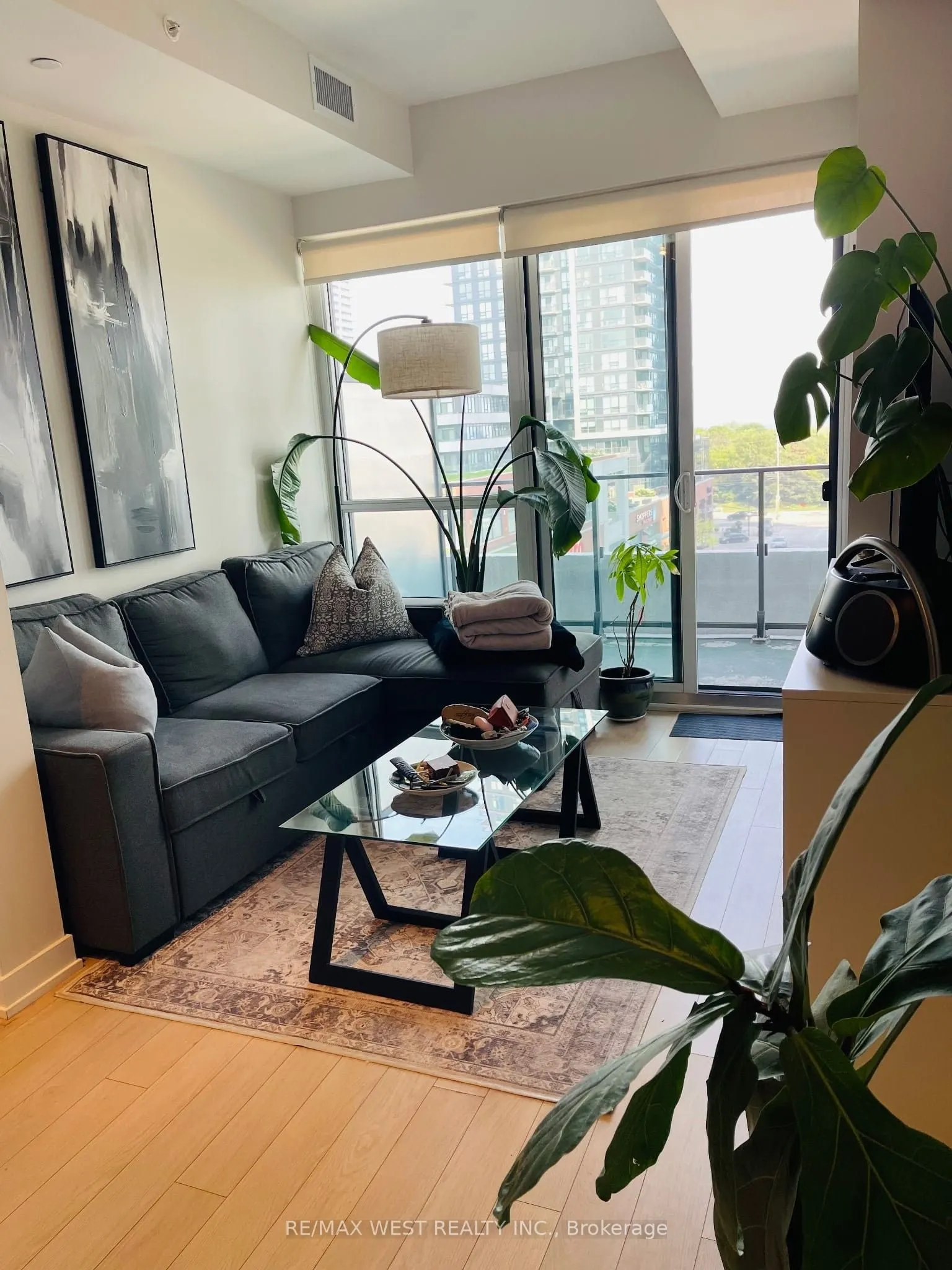 10 Park Lawn Road, #602