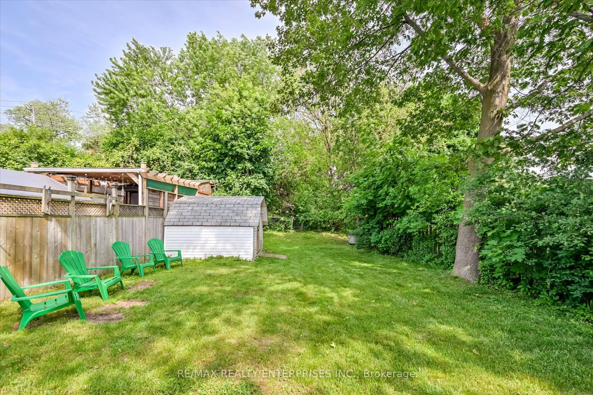 1544 Swanage Crescent