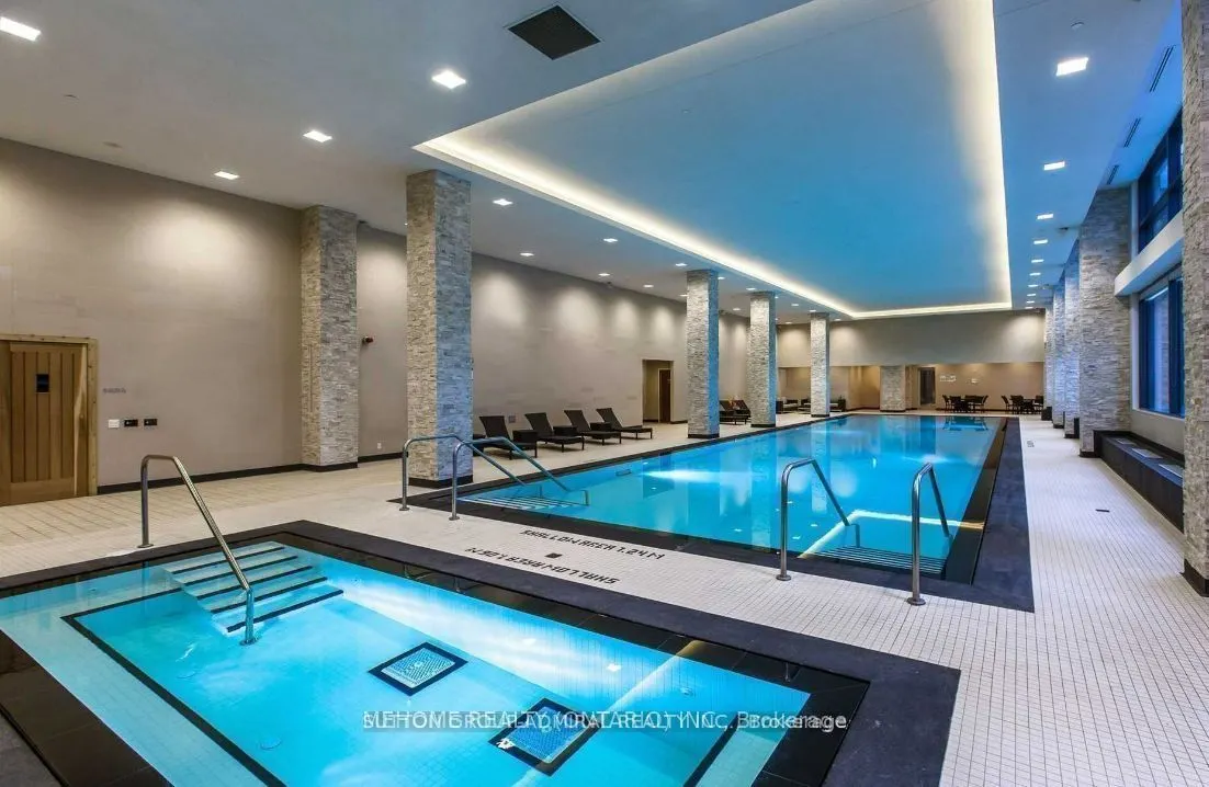 2200 Lake Shore Boulevard W, #607