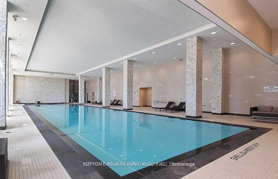 2200 Lake Shore Boulevard W, #607
