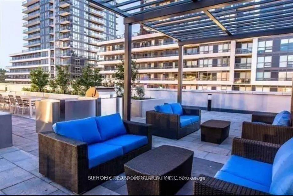 2200 Lake Shore Boulevard W, #607