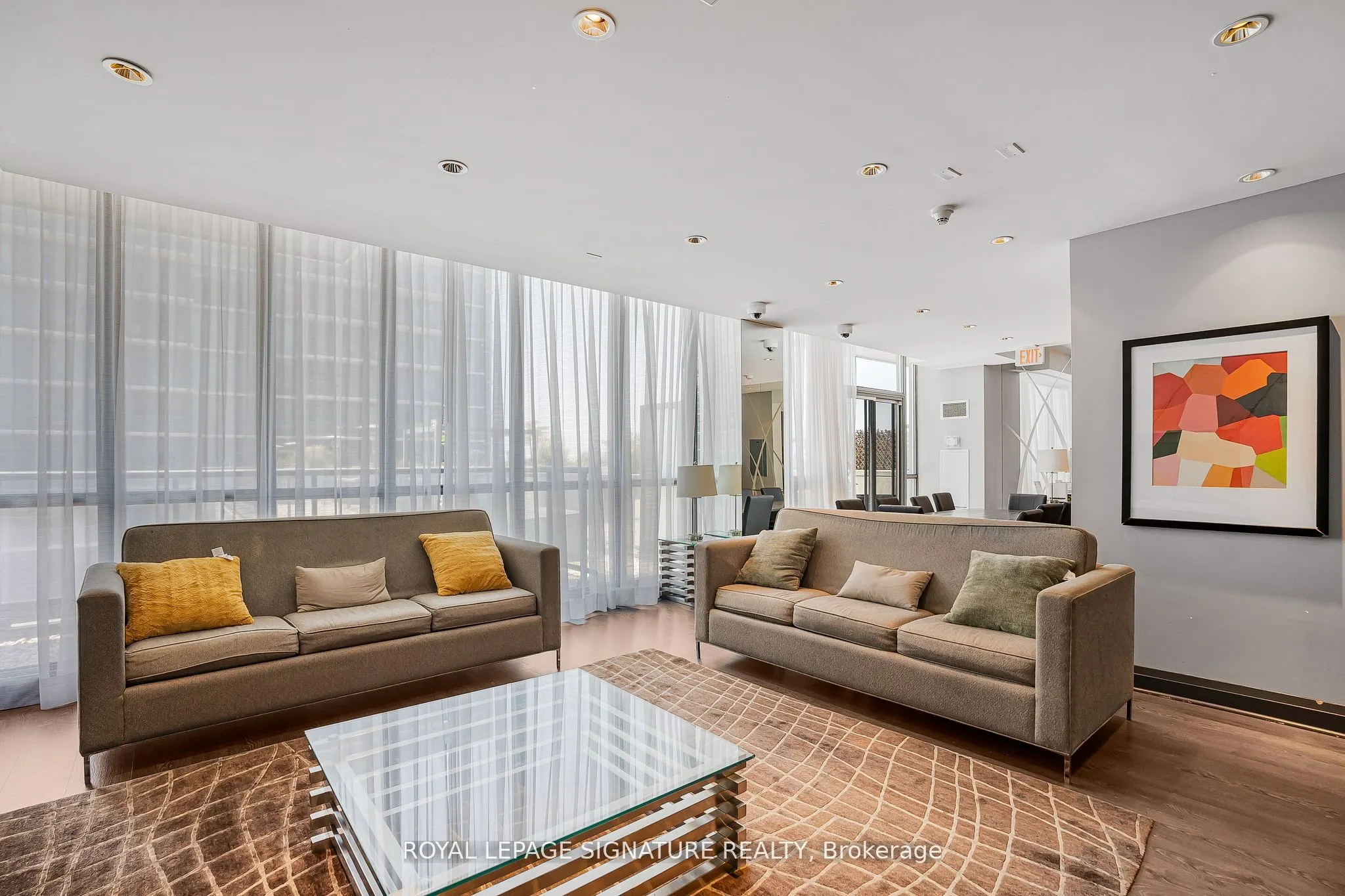 1185 The Queensway, #527