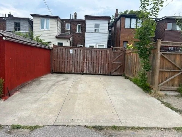 31 St. Clair Gardens
