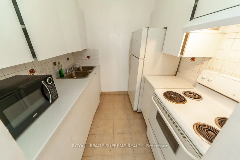 940 Caledonia Road, #908