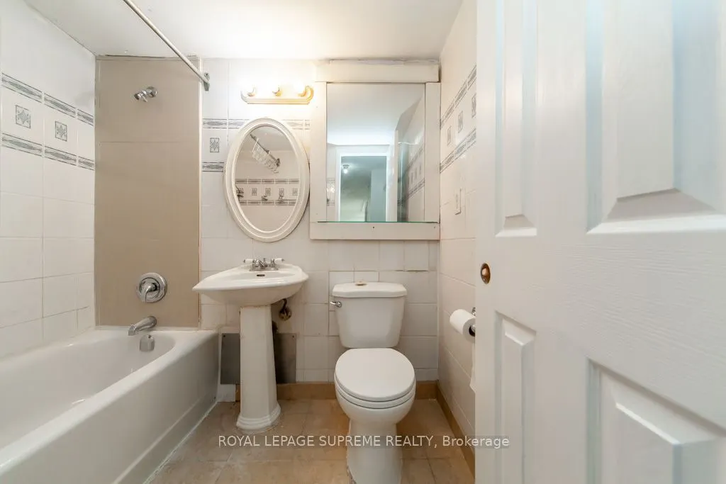 940 Caledonia Road, #908