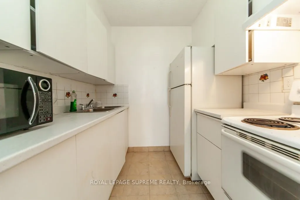 940 Caledonia Road, #908