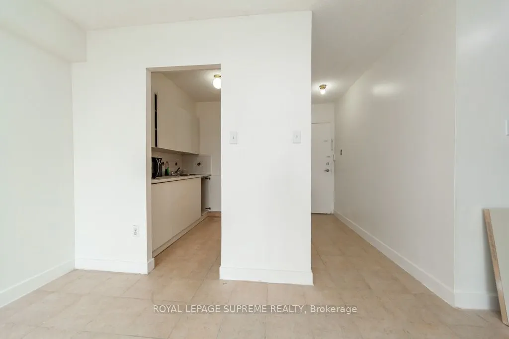 940 Caledonia Road, #908