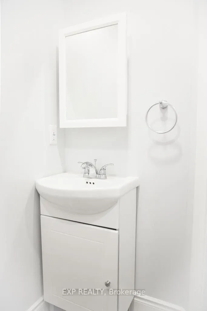 259 Lakeshore Road E, #5
