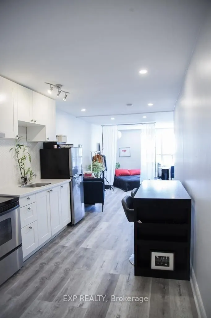 259 Lakeshore Road E, #5