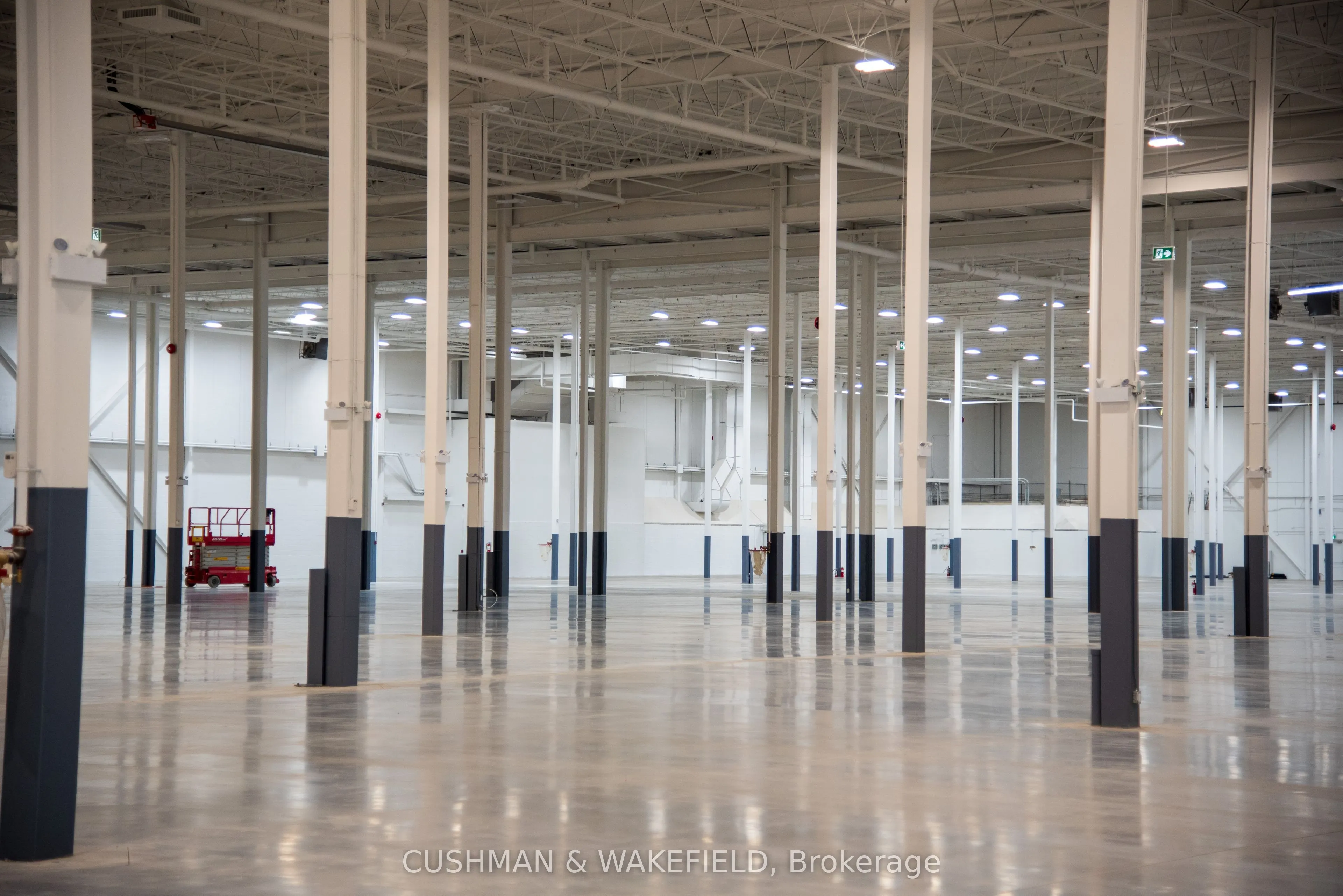 2645 Skymark Avenue, #102A