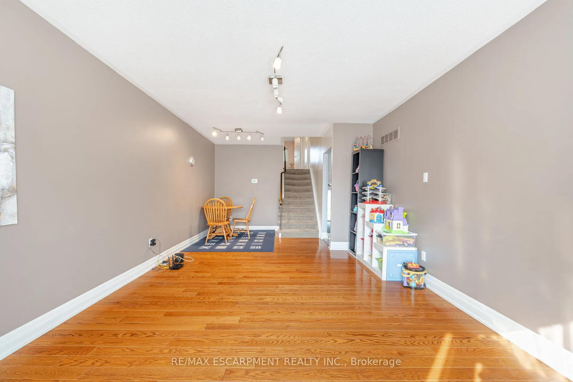 3621 CHIPLOW Road