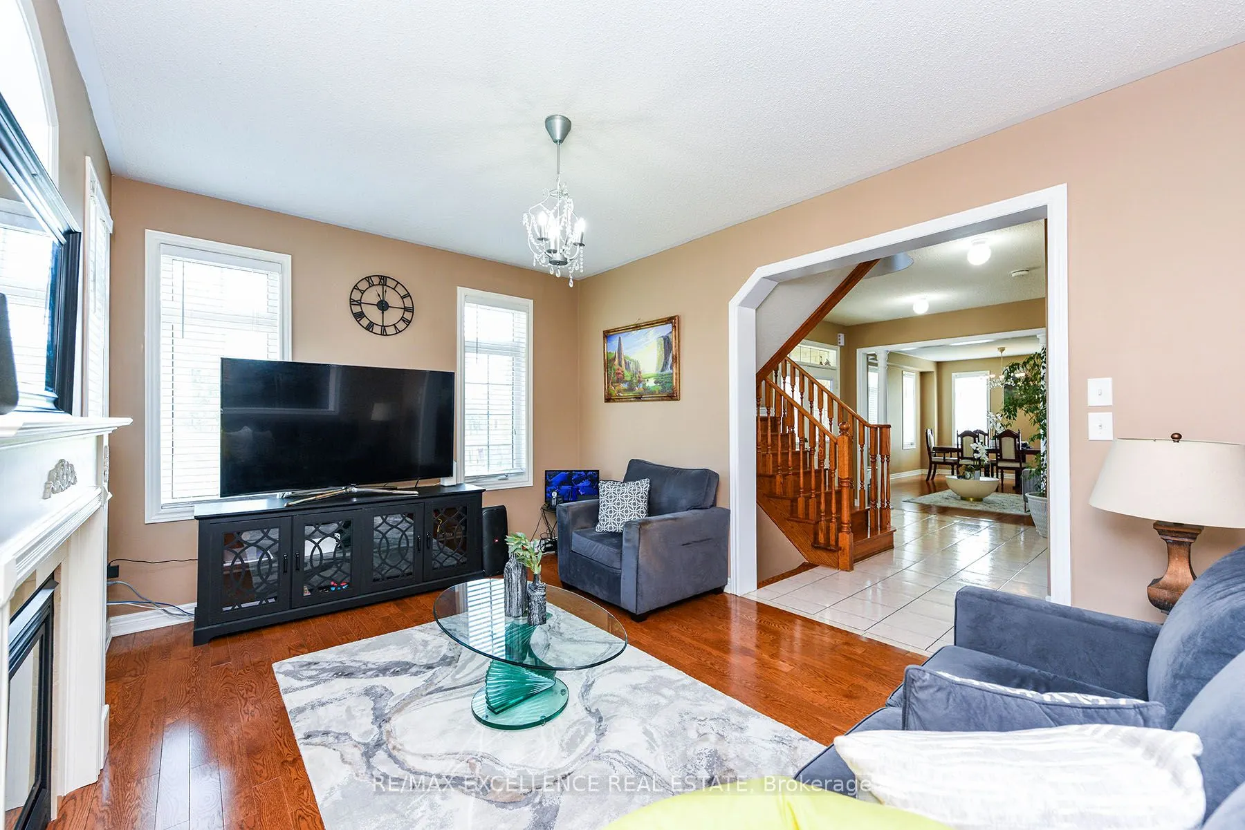 1 Fairwood Circle