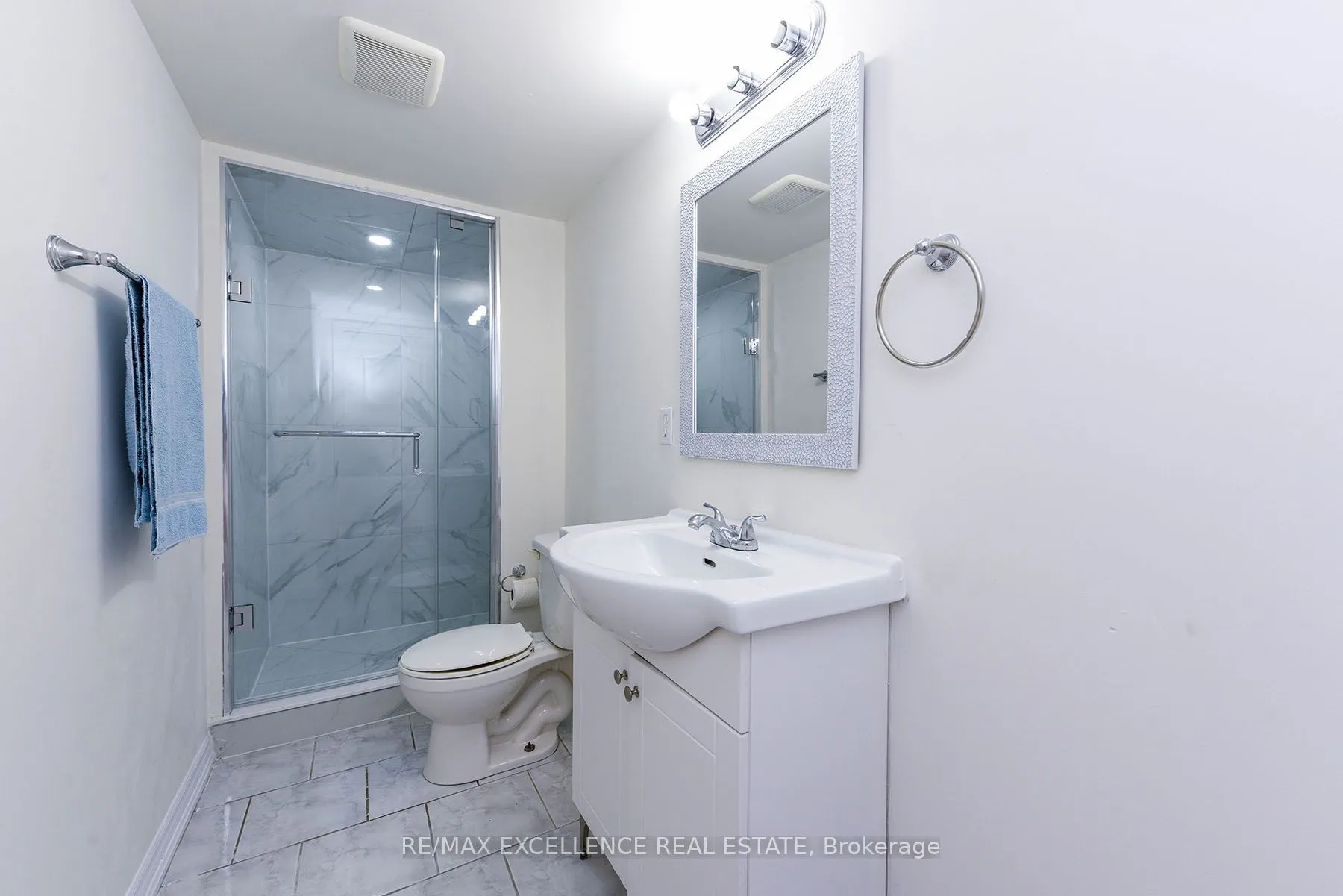 1 Fairwood Circle