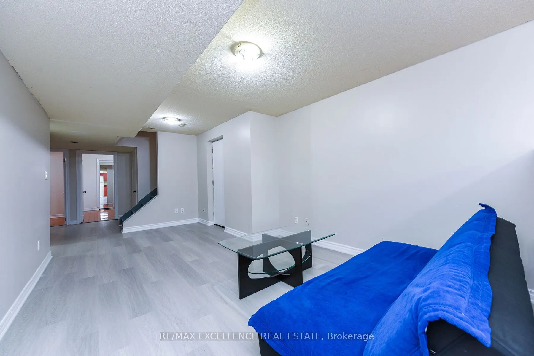 1 Fairwood Circle
