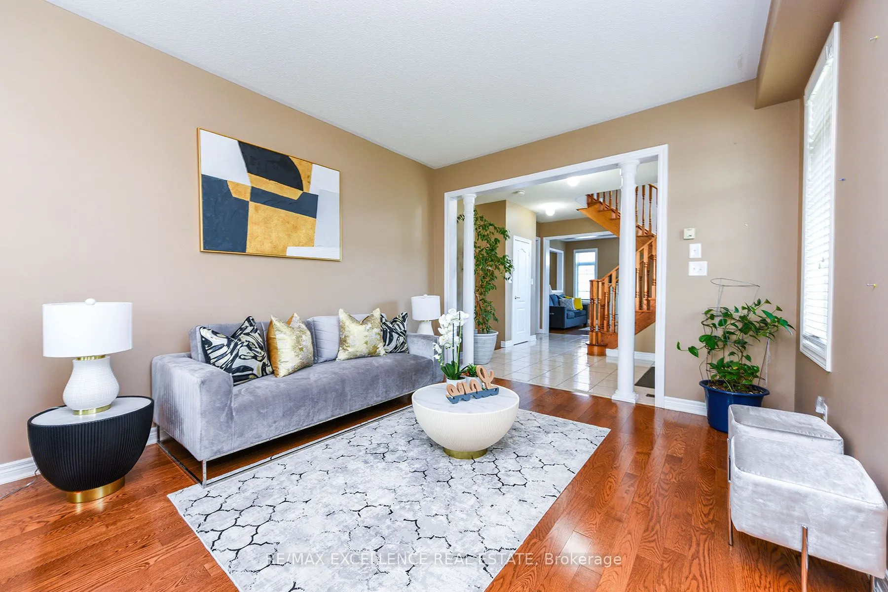 1 Fairwood Circle