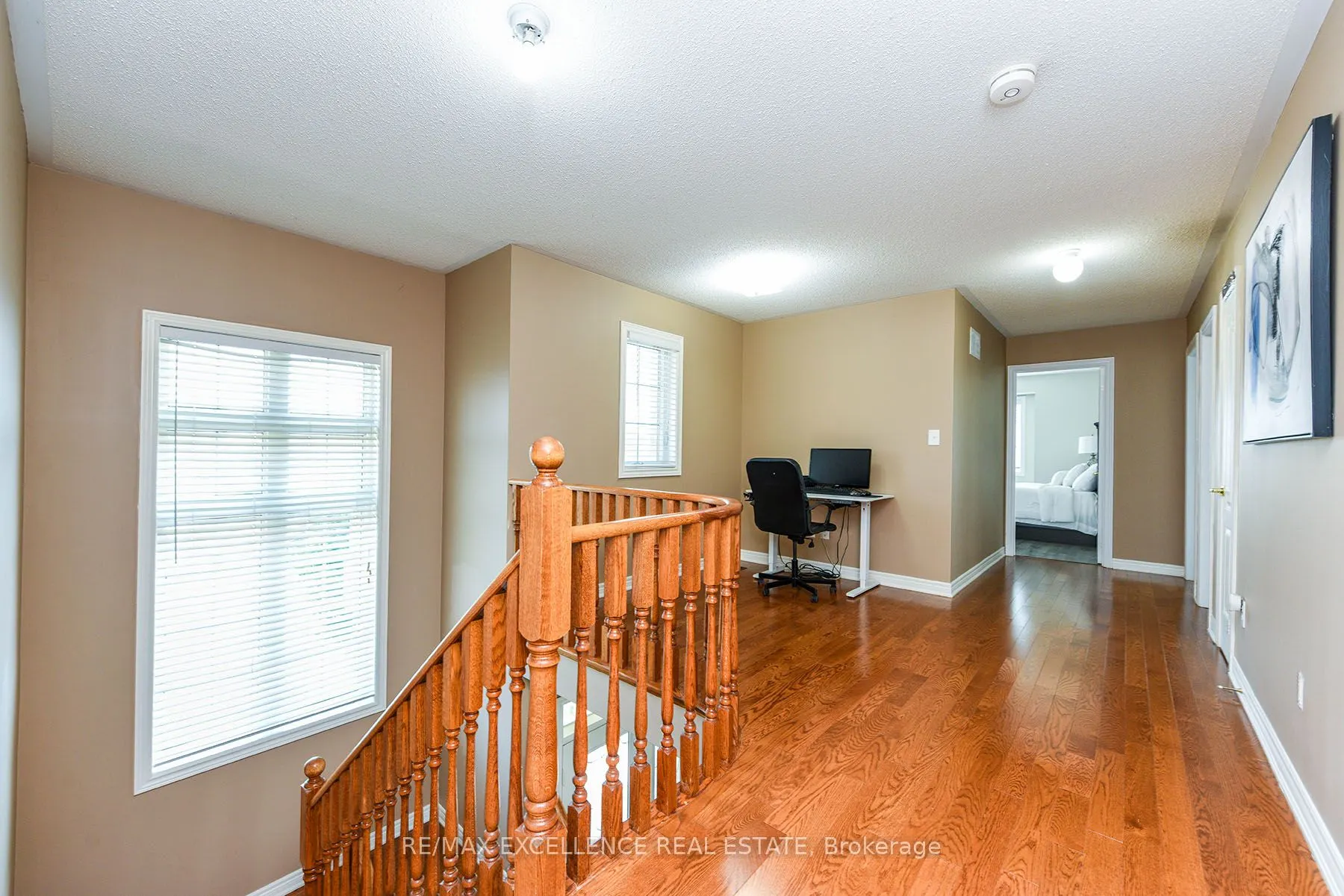 1 Fairwood Circle