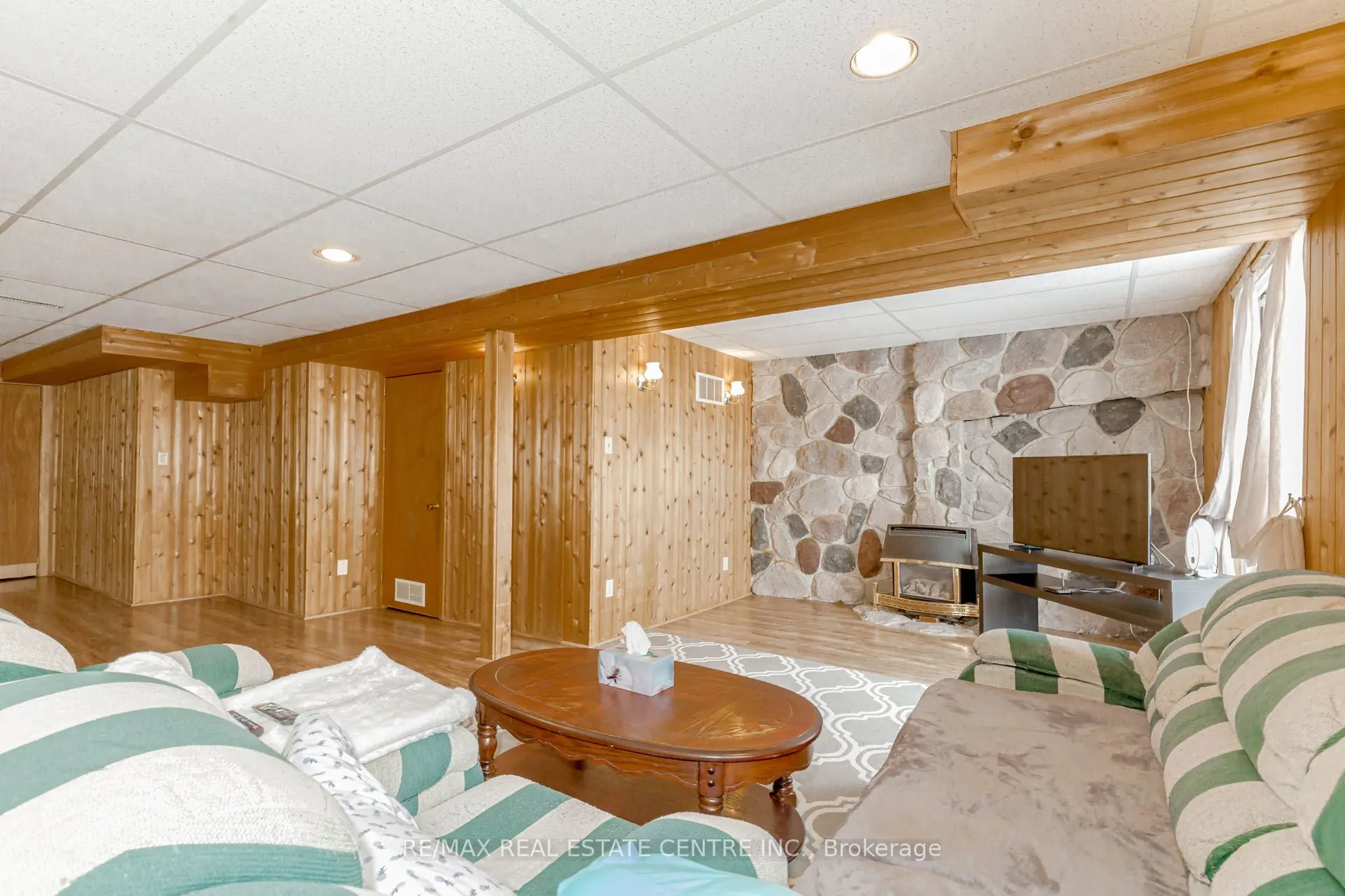 4155 Dursley Crescent
