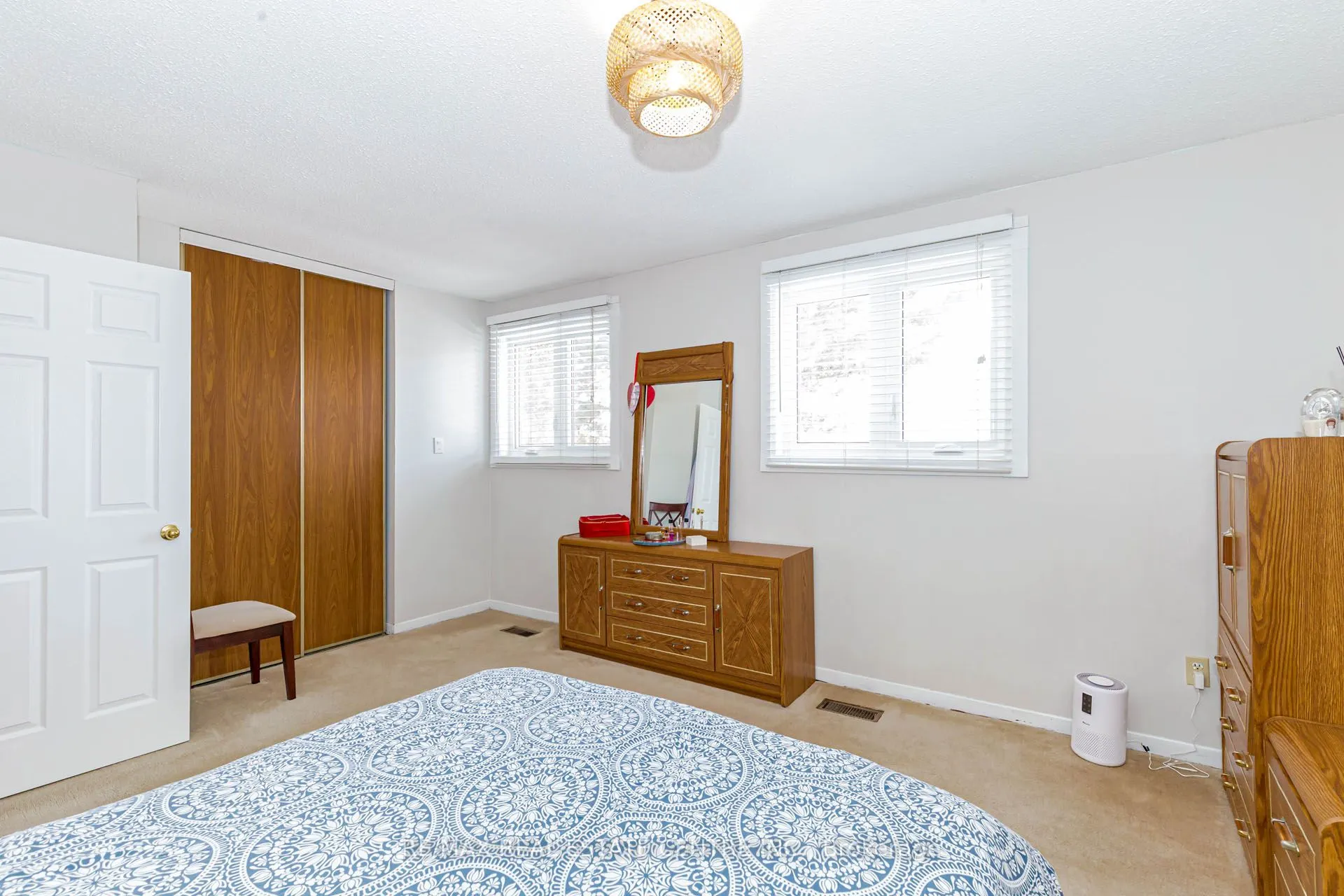 4155 Dursley Crescent